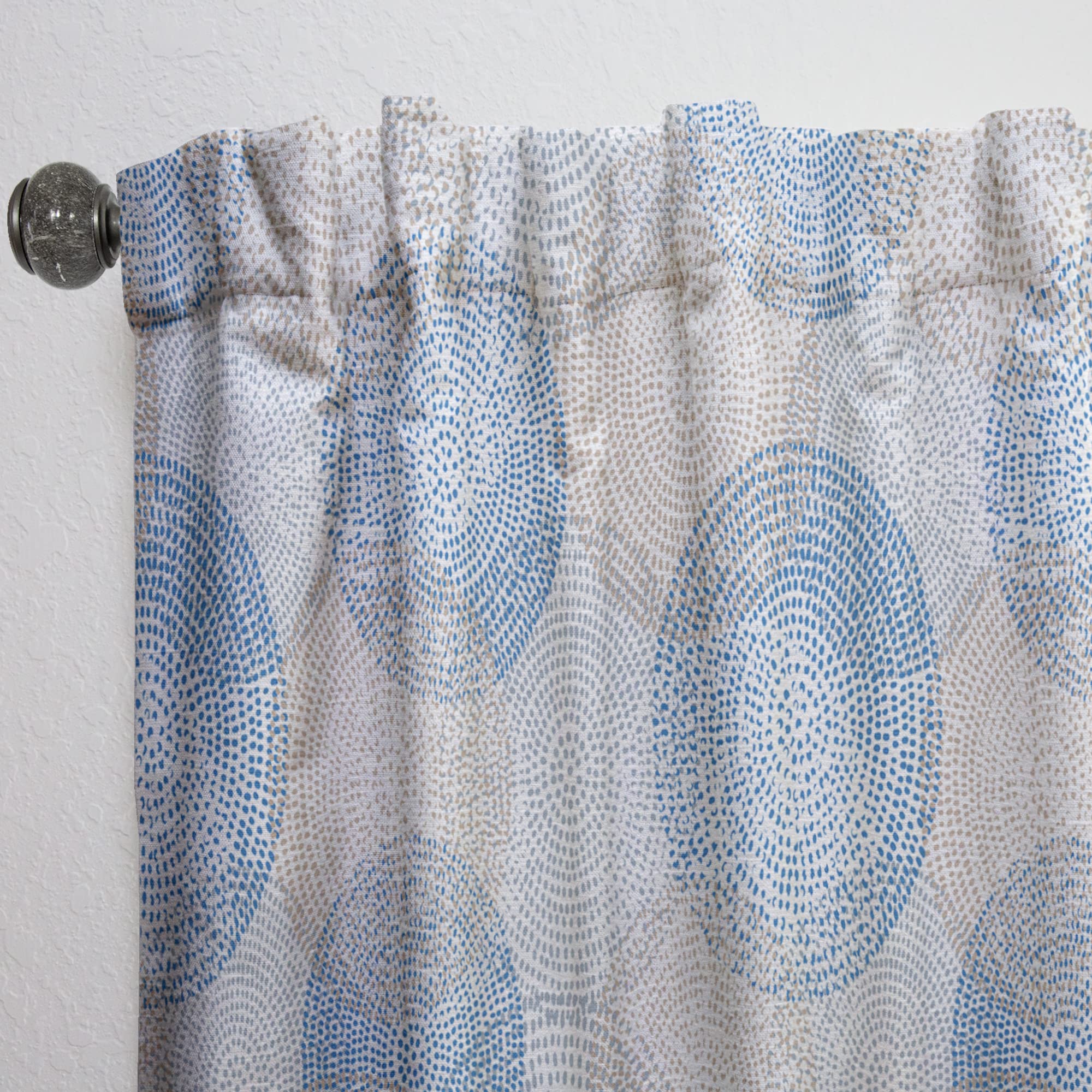DesignQ Abstract Retro Thermal Insulated Curtains - Single Panel 52x90 Inches - Blackout Drapes for Bedroom & Living Room - Perfect for Home Decor & Light Control