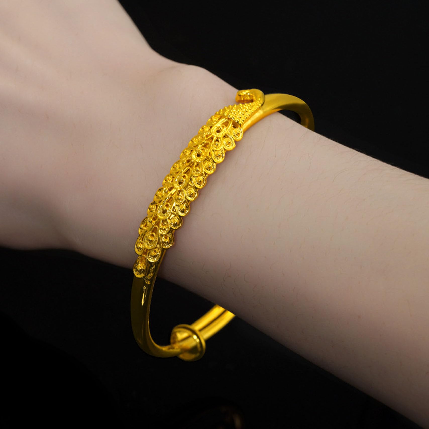 18K Gold Plated Peacock Pattern Adjustable Cuff Bracelet for Women - Elegant Boho Arm Band Jewelry for Parties, Weddings & Special Occasions