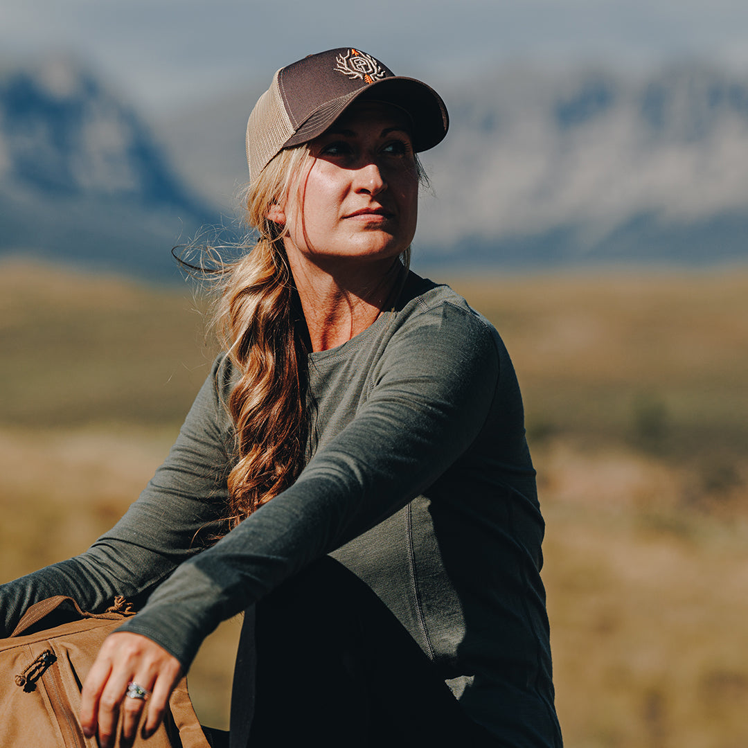 Women's Ridgeline Base Layer Top - Thermal Underwear for Cold Weather - Moisture Wicking & Odor Control - Wolf Grey - Perfect for Hiking, Skiing & Winter Sports