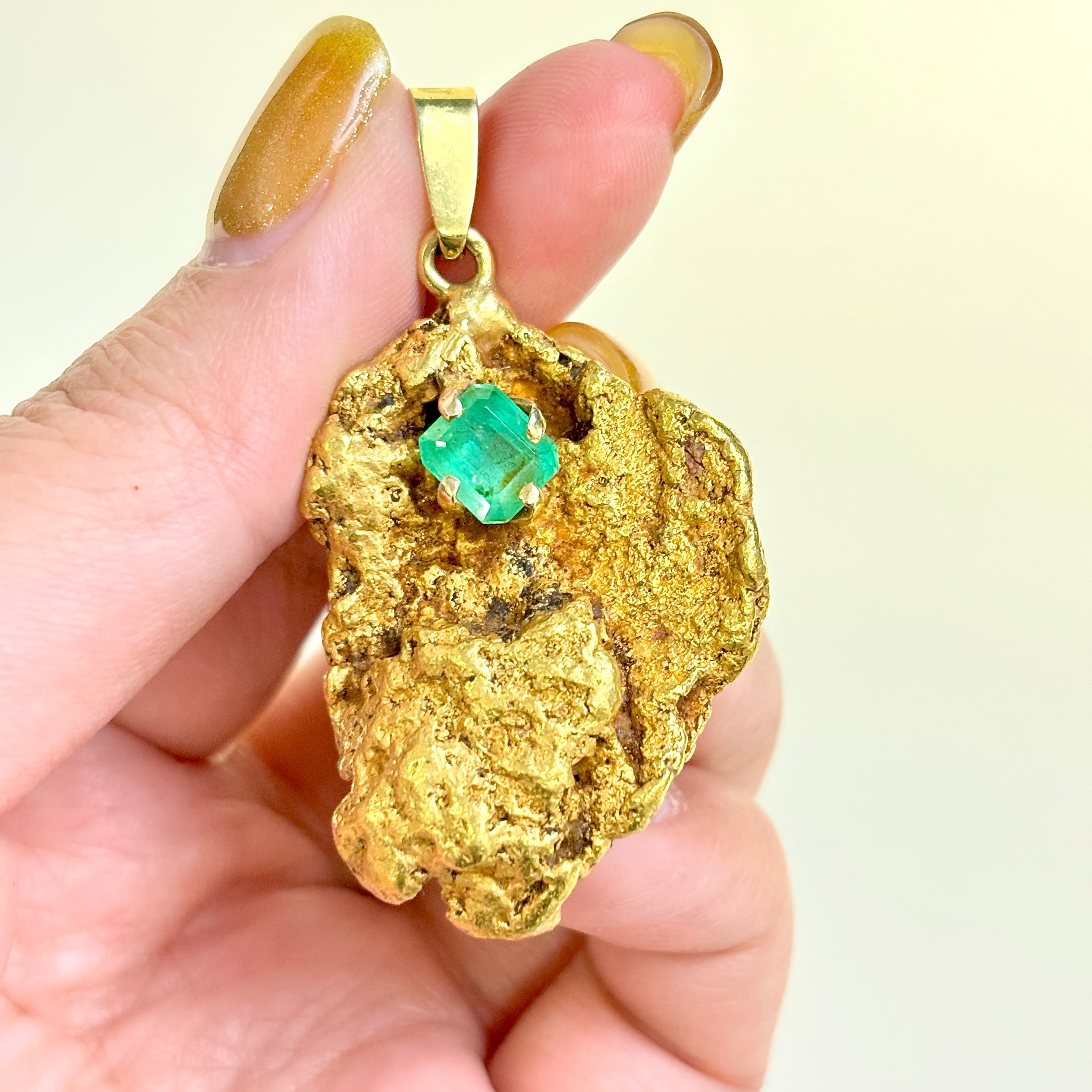 23K Yellow Gold Emerald Nugget Pendant Necklace - 1.66 Carat Natural Emerald Gemstone Jewelry for Women - Perfect for Anniversary, Birthday & Special Occasion Gifts