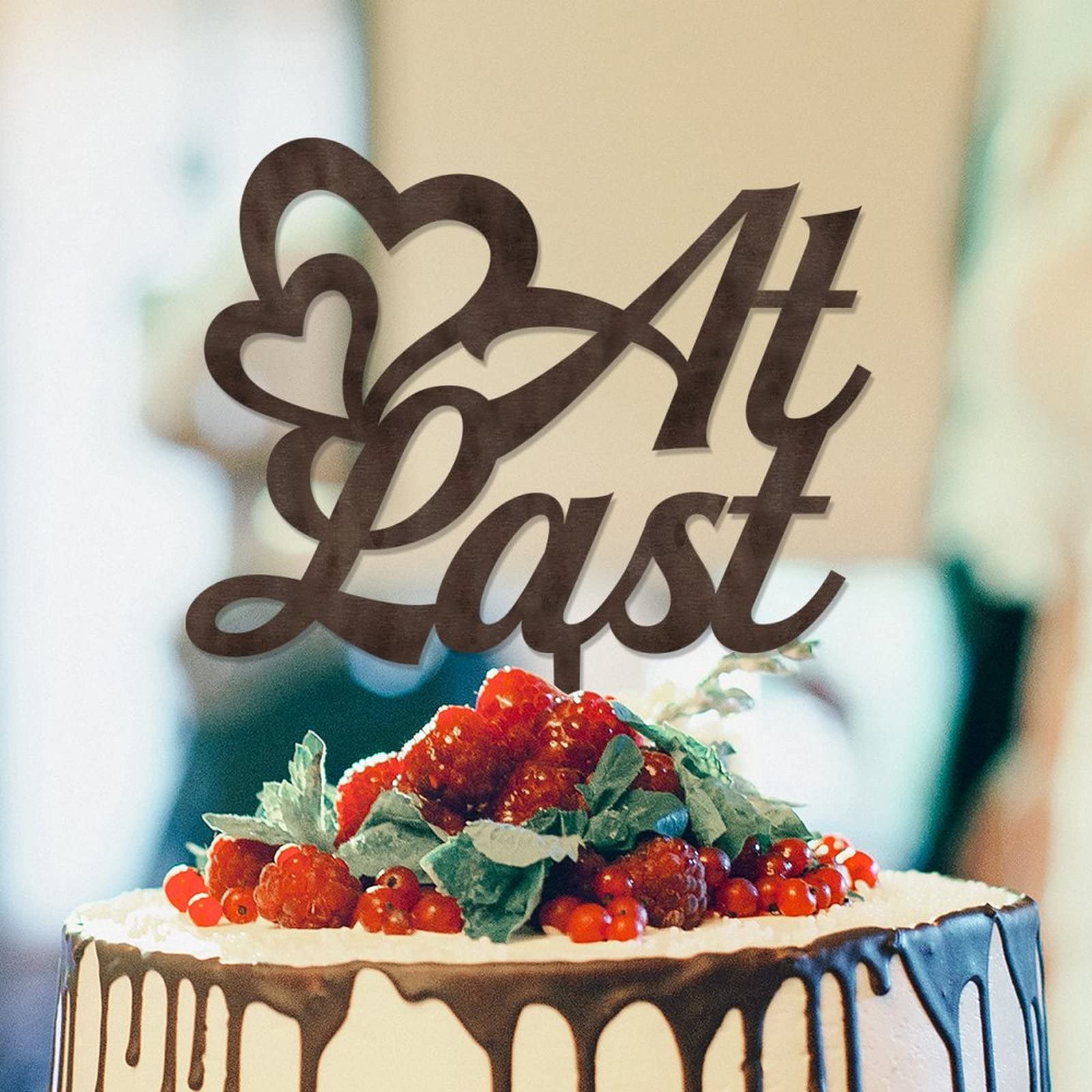 Rustic Wedding Cake Topper - Personalized Bride & Groom Cake Decor with Custom Last Name - Wooden Brown Engagement Gift for Couples - Romantic Love Quotes - Perfect for Wedding, Anniversary & Engagement Cakes
