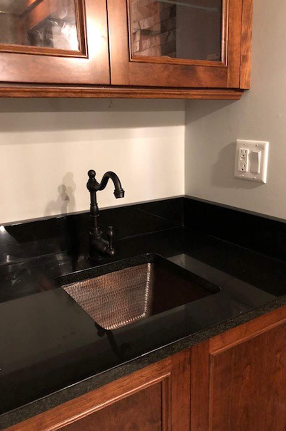 Premier Copper Products BS15DB3 15-Inch Hammered Copper Farmhouse Sink - Oil Rubbed Bronze Finish, 3.5-Inch Drain - Perfect for Kitchen & Bathroom Renovations
