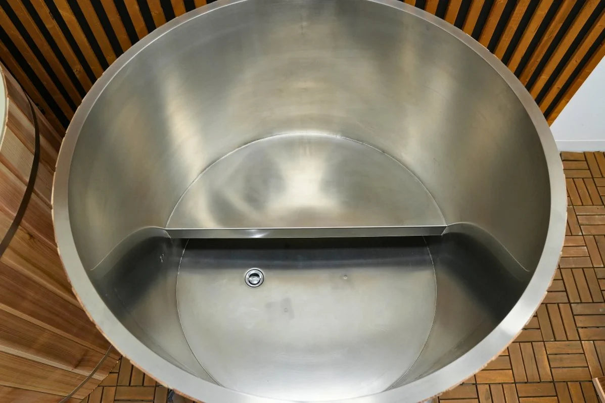Premium Cold Therapy Pacific Cedar Barrel with Marine Grade 316 Stainless Steel Interior - Perfect for Post-Workout Recovery, Spa Relaxation & Hydrotherapy at Home