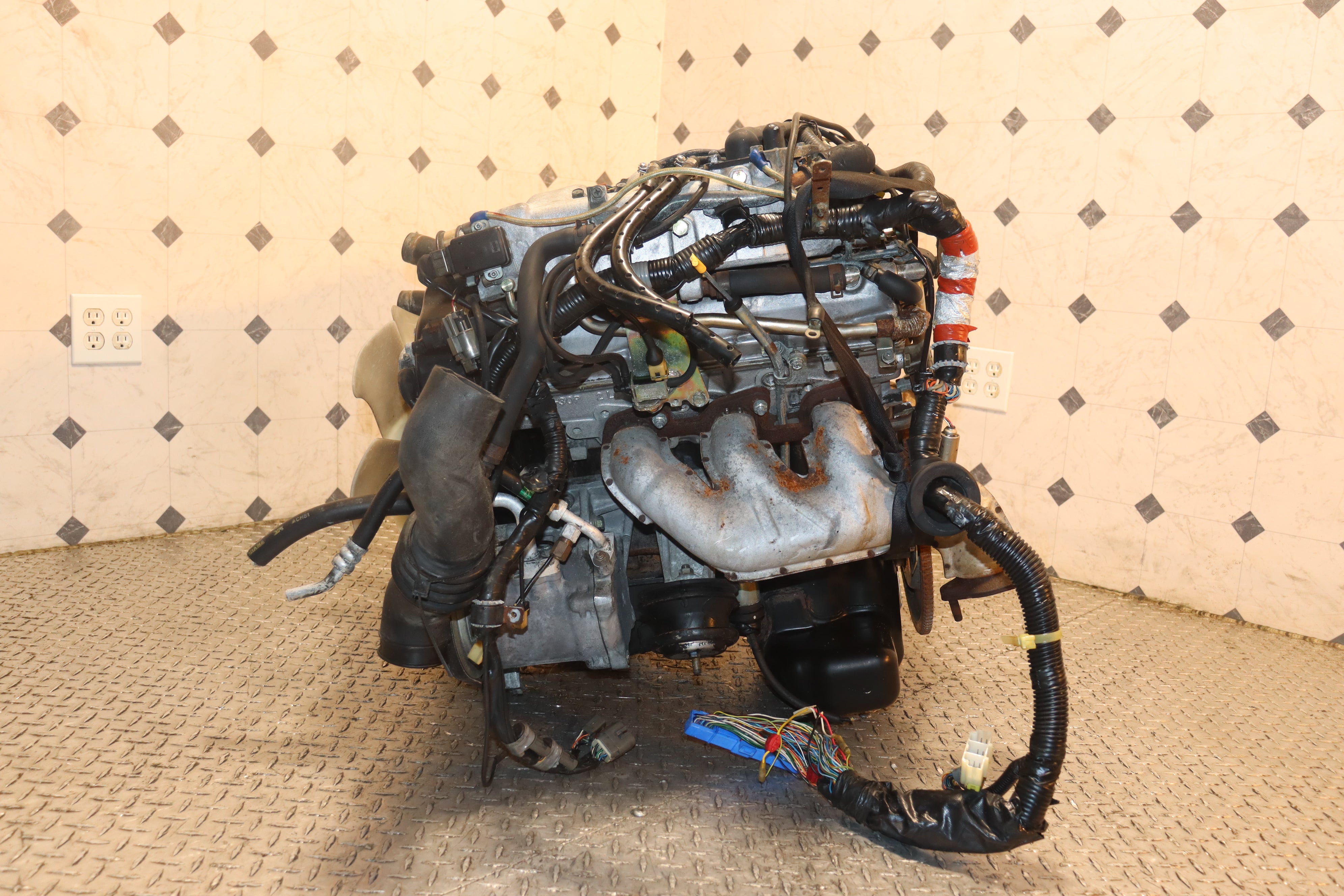 JDM 1990-1995 Nissan 300ZX Z32 VG30DE Non-Turbo 3.0L V6 DOHC Engine - Replacement Motor for Performance Upgrades & Classic Car Restoration