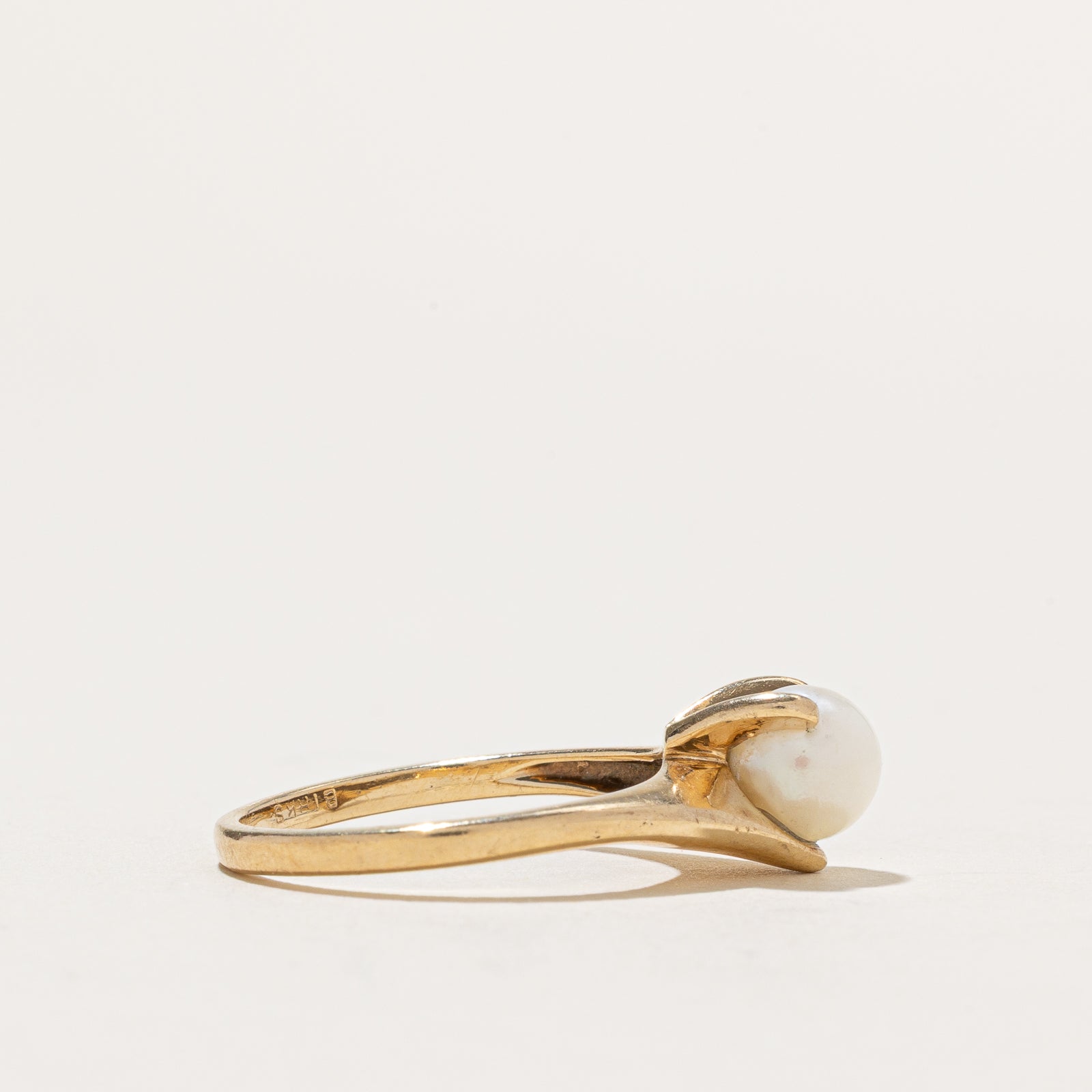 Birks Solitaire Pearl Chevron Ring - Size 6.25 | Elegant Pearl Jewelry for Women, Perfect for Weddings, Anniversaries & Special Occasions