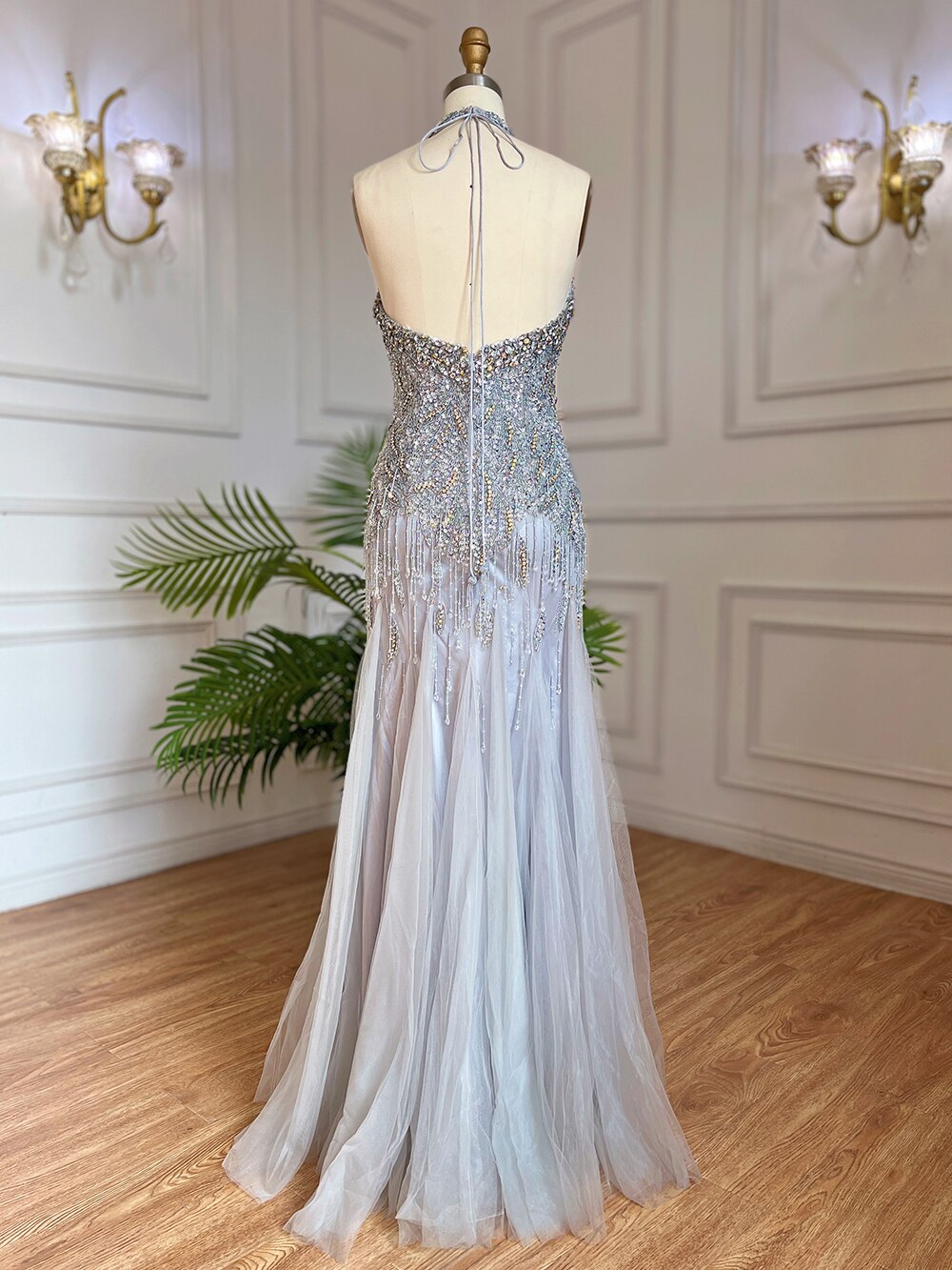 Elegant Grey Mermaid Evening Dress with Crystal Beads & Tassels - Sexy Halter Floor Length Gown for Women 2025 | Perfect for Arabic Parties, Prom Night & Formal Events - LA6151
