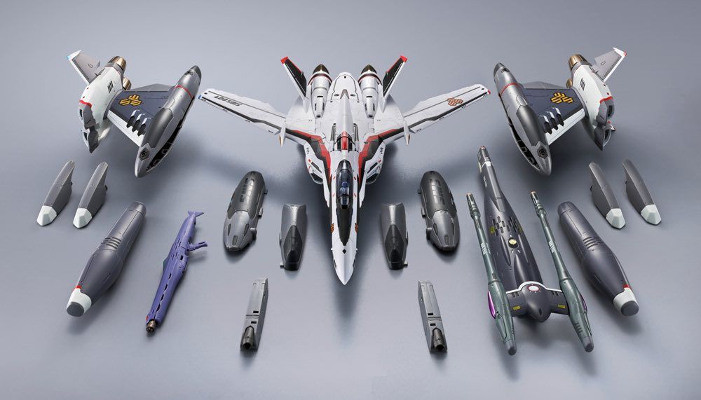 Bandai DX Chogokin VF-25F Tornado Messiah Valkyrie Action Figure - Macross Frontier Alto Saotome Ver. | Collectible Anime Robot Toy for Display & Play | Perfect for Fans & Model Enthusiasts
