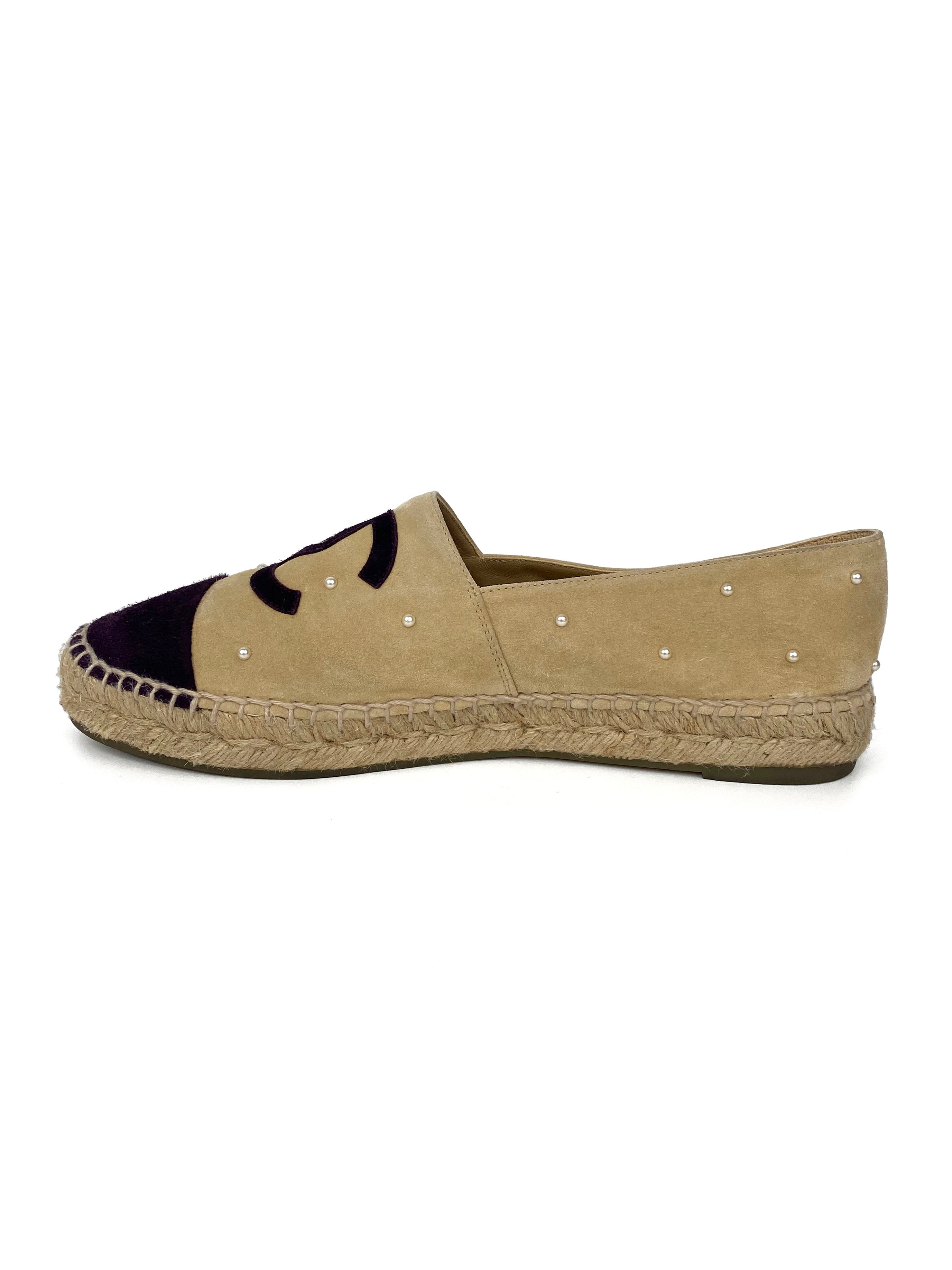 Chanel CC Pearl Studded Suede Espadrilles - Women's Size 39 Luxury Flats | Elegant Pearl Accents & Suede Material for Casual Wear & Summer Outfits