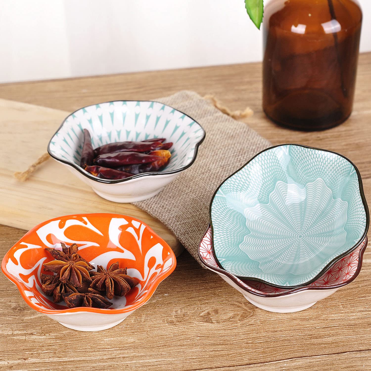 VanEnjoy Modern Japanese Ceramic Dipping Bowls Set of 4 - Soy Sauce, Seasoning & Sushi Dipping Dishes for Asian Cuisine, Perfect for Sushi, Dumplings, Ramen & Appetizers
