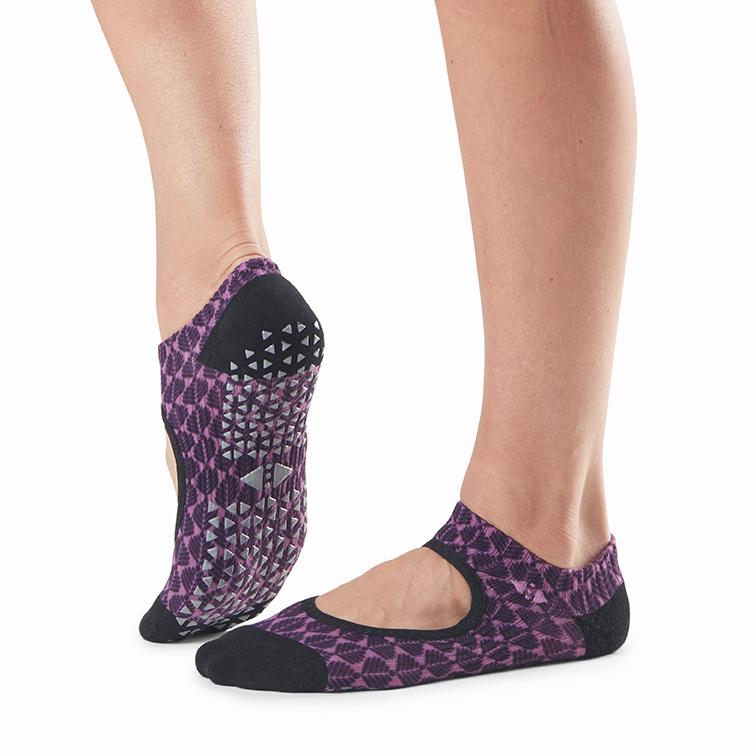 Tavi Noir Chey Grip Socks - Non-Slip Yoga Socks for Women, Pilates, Barre & Workout - Breathable & Comfortable Anti-Skid Socks for Home, Studio & Gym Use