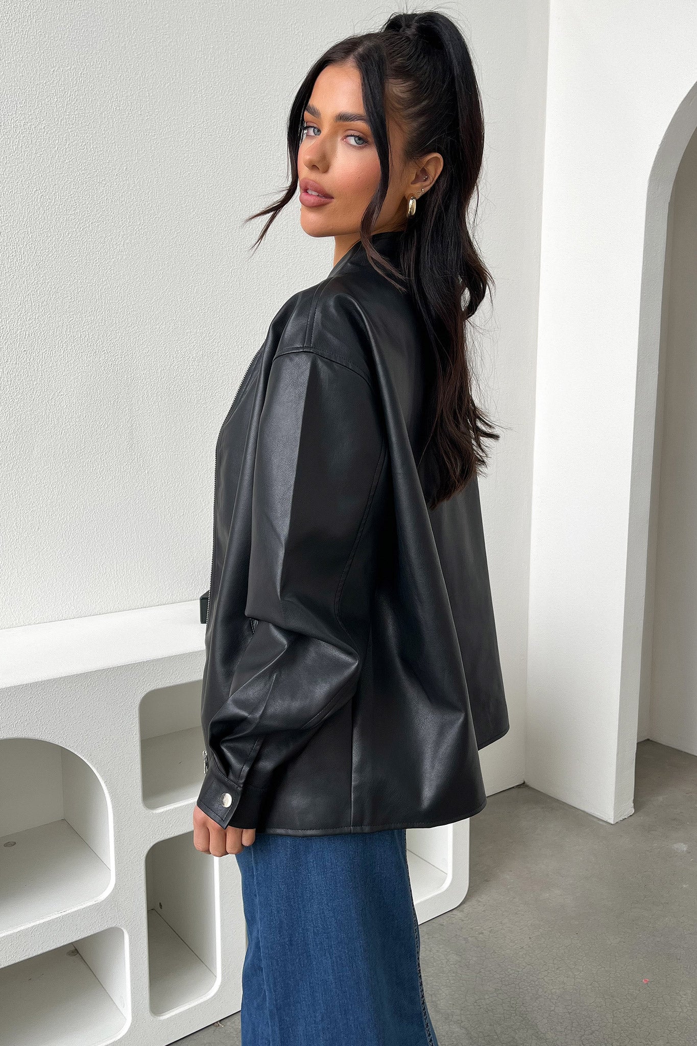 Layson Men's Bomber Jacket - Lightweight Waterproof Windbreaker for Outdoor Activities | Black Aviator Jacket for Casual Wear & Travel