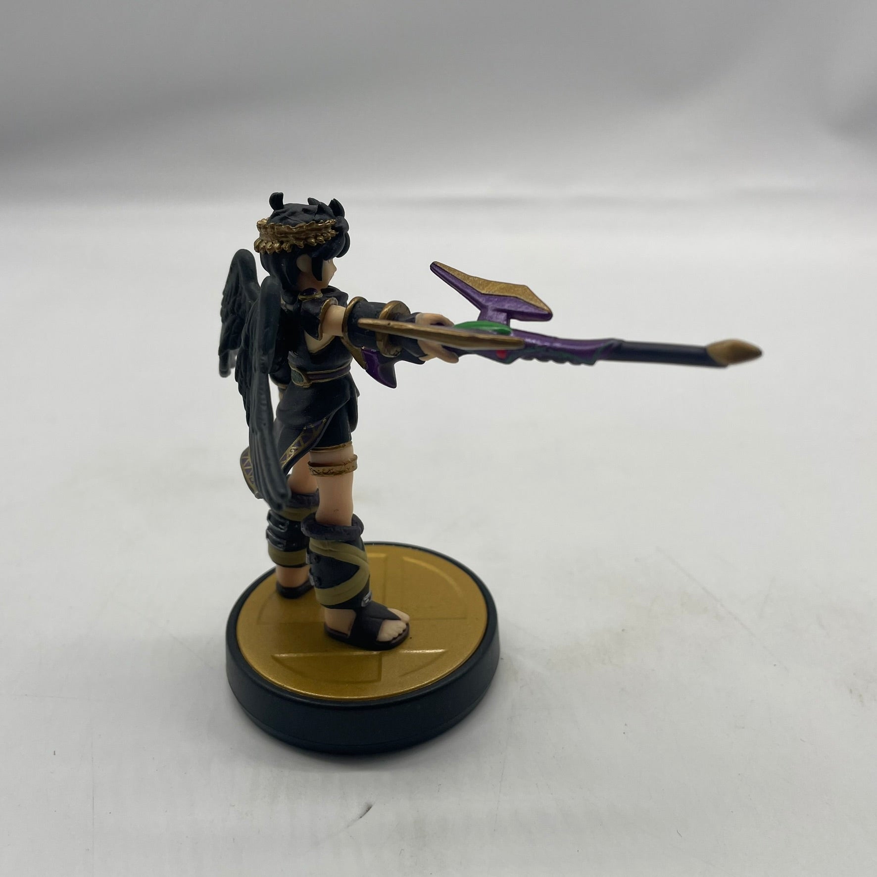 Dark Pit Nintendo Amiibo Figure - Super Smash Bros Series #39 - Collectible Video Game Character for Display & Gaming Battles