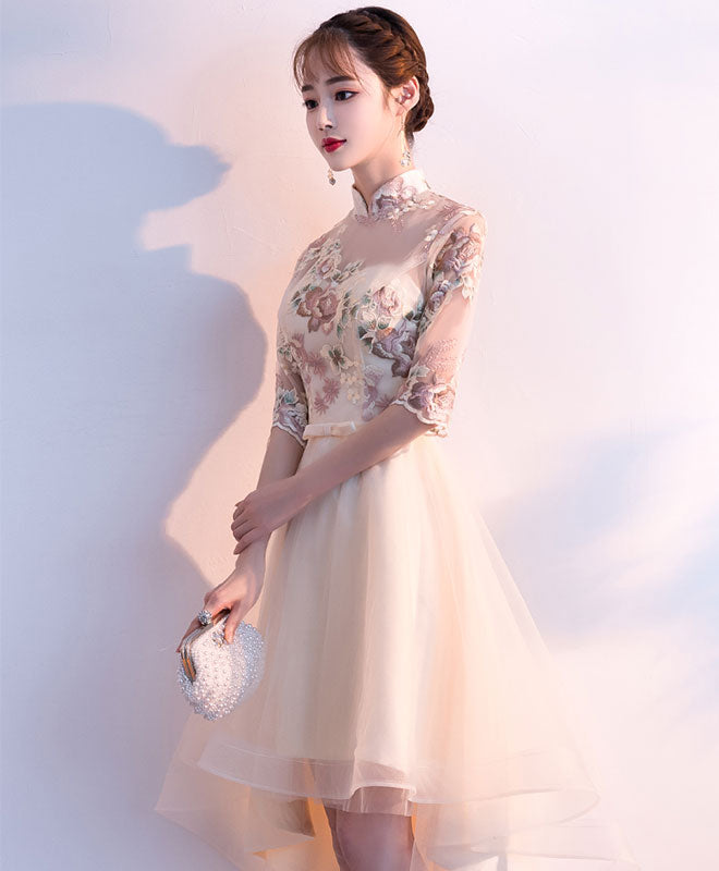 Elegant Champagne Tulle Lace Applique Short Prom Dress for Homecoming, Party, and Special Occasions - Perfect for Dances, Weddings, and Formal Events
