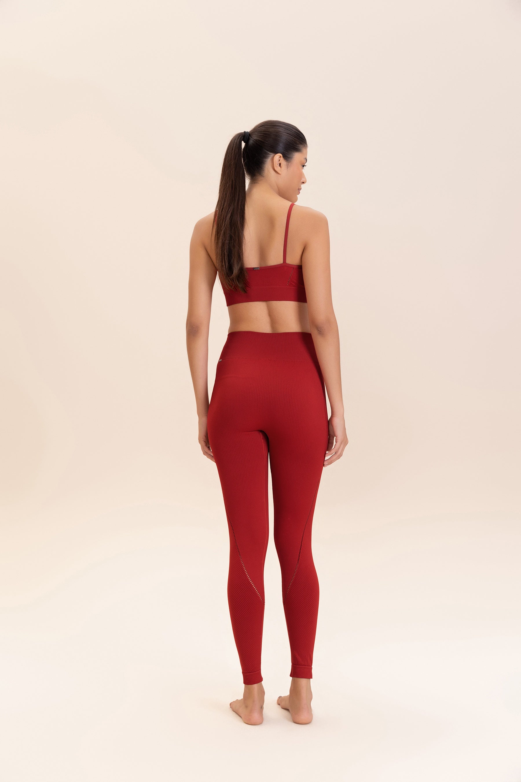 Float Seamless Sports Bra for Women - High Support Workout Bra - Yoga, Running, Gym & Activewear - Comfortable & Breathable Fitness Top