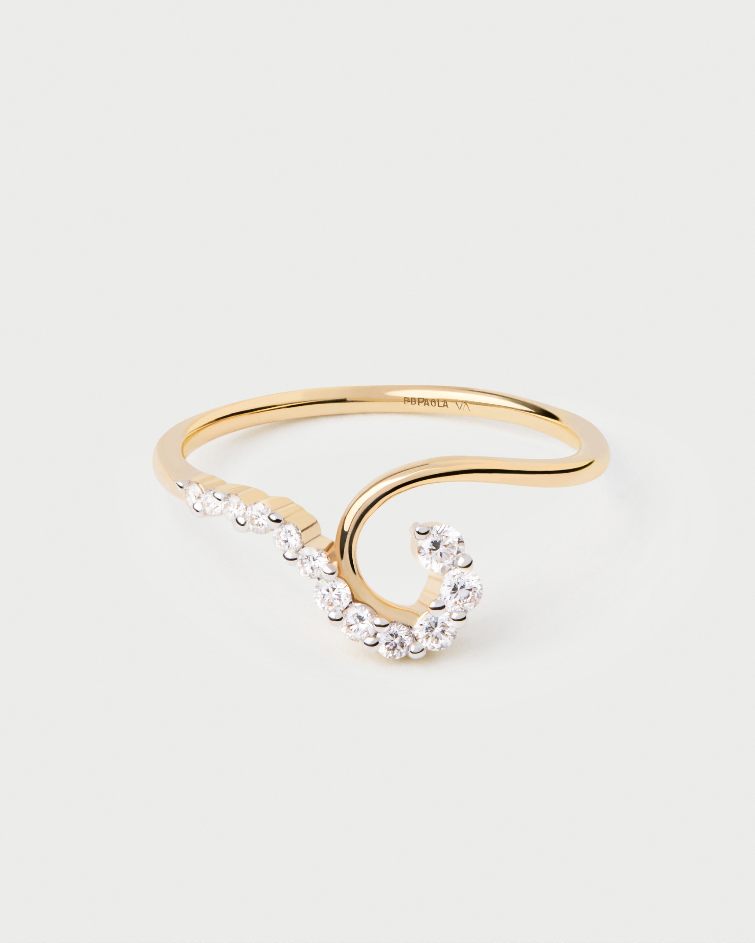 Exquisite Diamond and Gold Gaia Ring for Women - Elegant Jewelry Gift for Wedding, Anniversary & Special Occasions