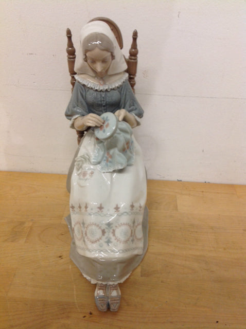 Lladro Porcelain Women in Chair Needlepoint Figurine - Elegant Collectible Home Decor for Living Room, Office & Gift Giving