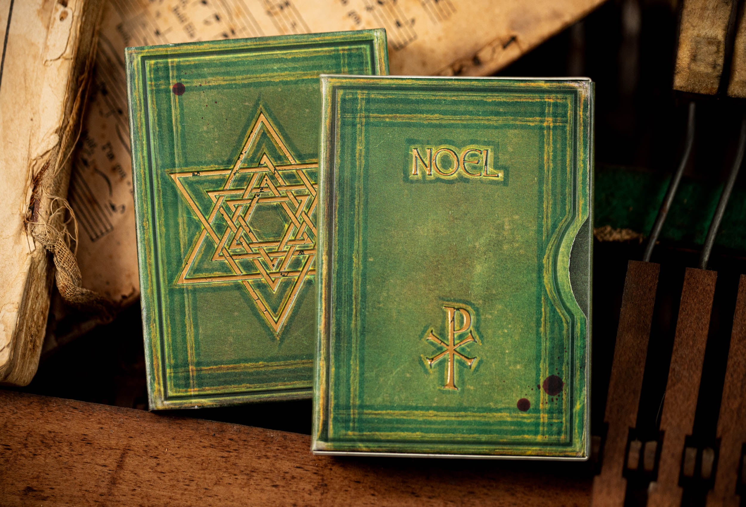 Premium Noel Standard Luxury Playing Cards - Elegant Casino-Grade Deck for Poker, Blackjack, and Card Magic Tricks | Perfect for Game Nights, Gifts, and Professional Use