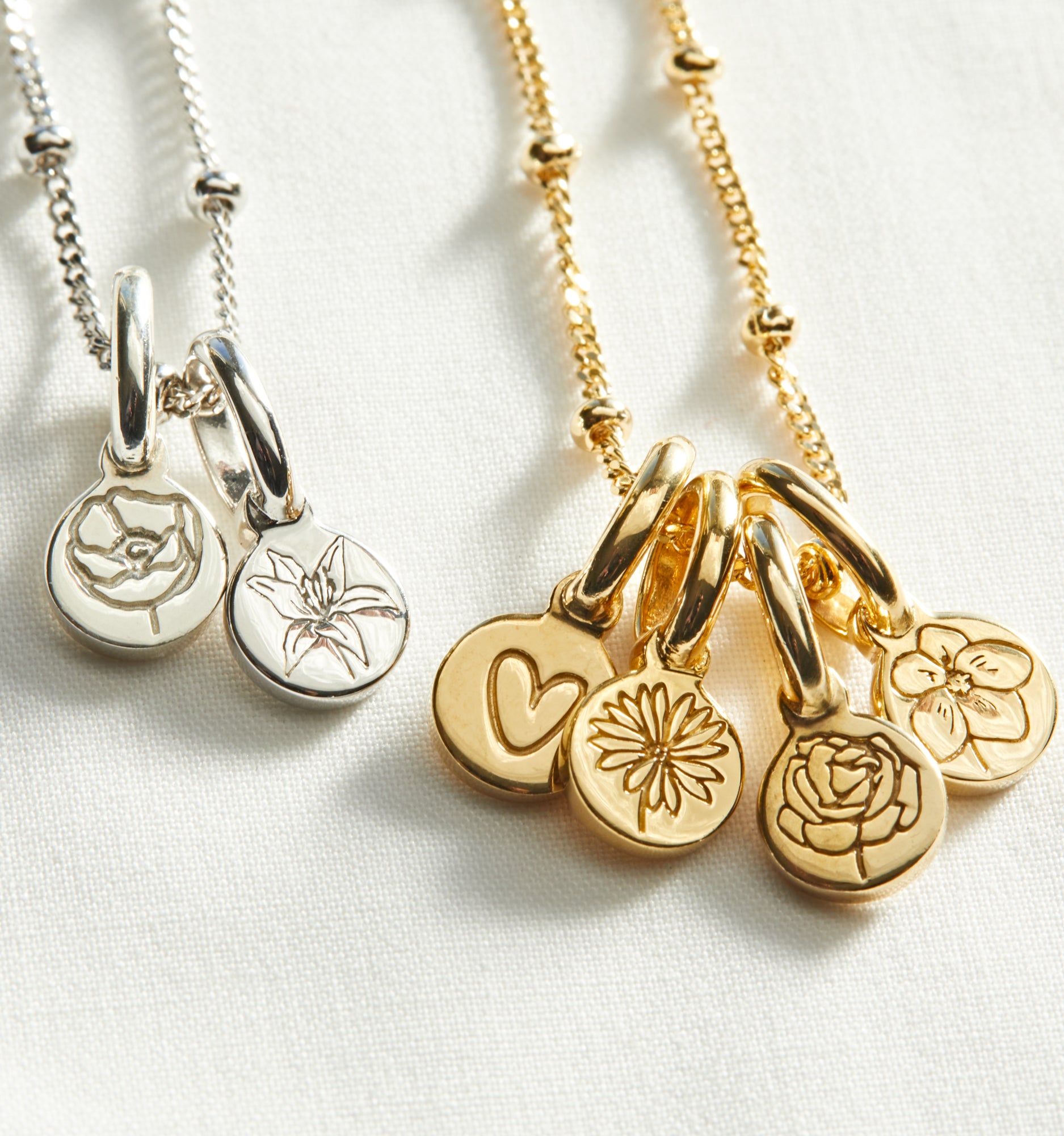Daffodil Necklace - March Birthstone Jewelry for Women, Elegant Floral Pendant Gift for Mom, Wife, Daughter | Perfect for Birthdays, Anniversaries & Special Occasions