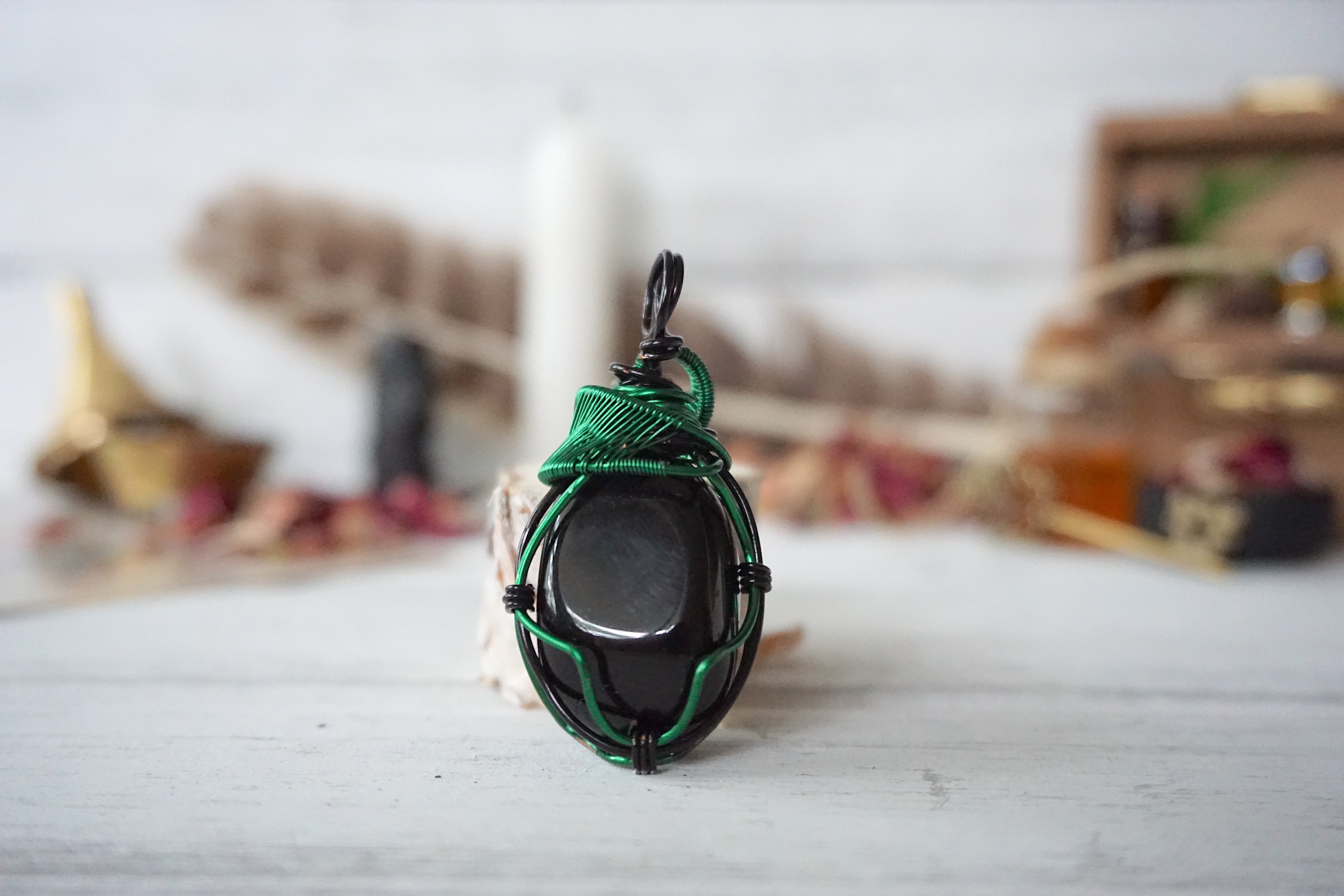AURA OBSIDIAN COLLECTION - Obsidian Green Gemstone Necklace for Women, Handmade Spiritual Jewelry, Healing Crystal Pendant for Meditation & Energy Protection | Perfect for Yoga, Reiki & Boho Fashion