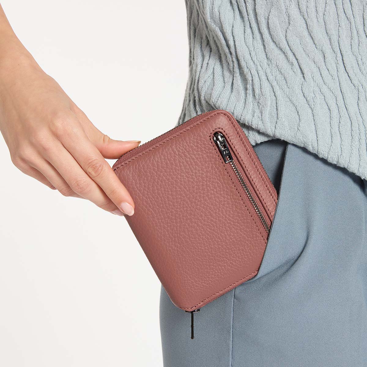 Elegant Dusty Rose Jewelry Case for Women - Premium Jewelry Organizer with Soft Lining - Perfect for Travel, Gifts & Home Storage