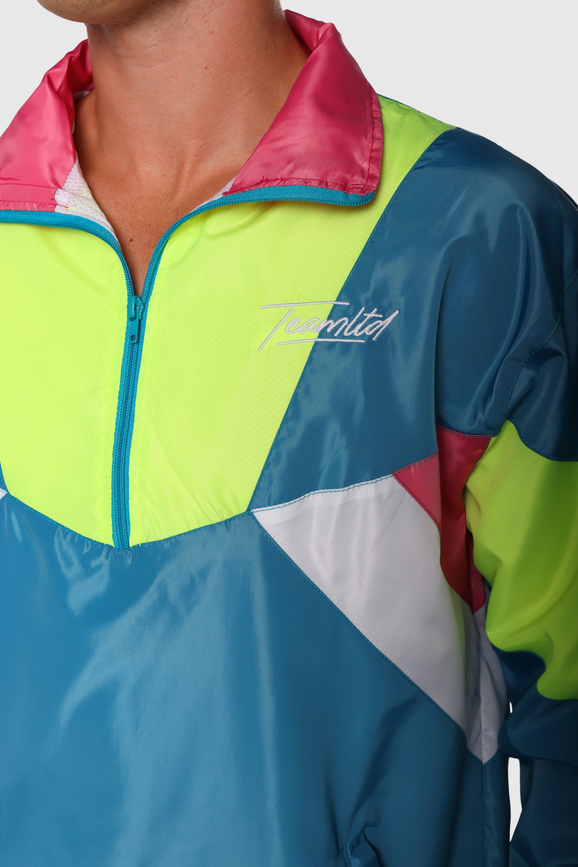 Thrasher Hooded Windbreaker Jacket for Men & Women - Lightweight Waterproof Outdoor Sports Coat - Perfect for Skateboarding, Running, Hiking & Streetwear Fashion