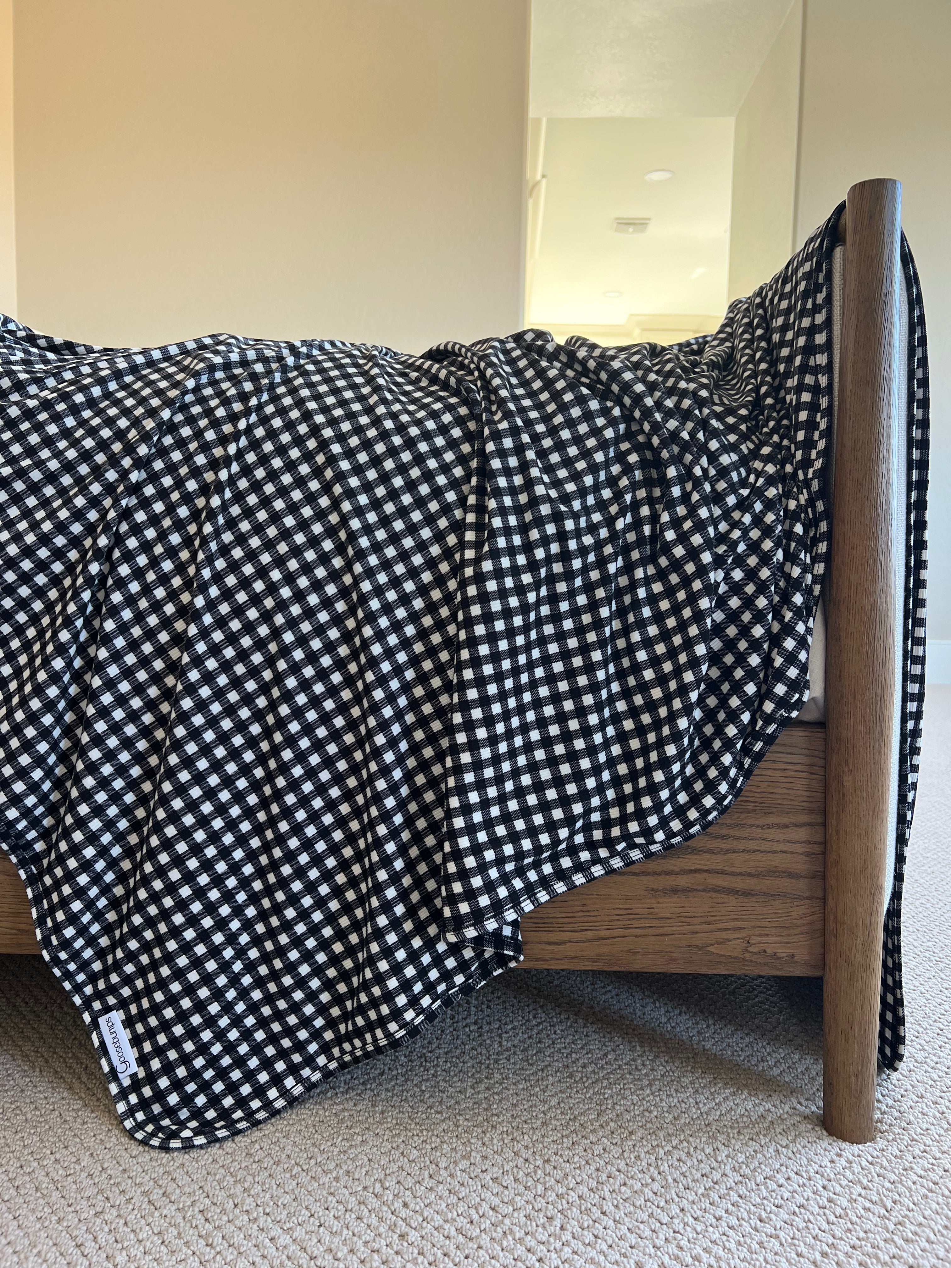 Black Gingham Checkered Fabric - Stylish & Durable for Clothing, Home Decor & DIY Crafts