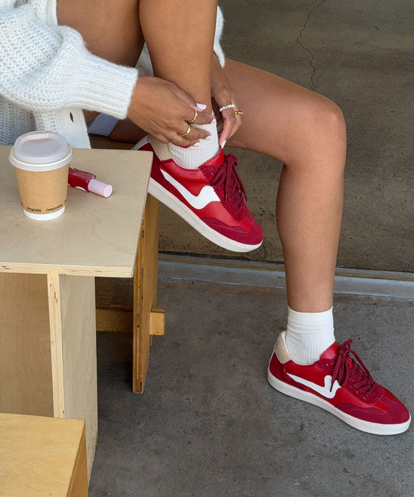 **Red Suede Notice Sneakers - Trendy Comfortable Casual Shoes for Men & Women - Perfect for Streetwear, Running, and Everyday Fashion**