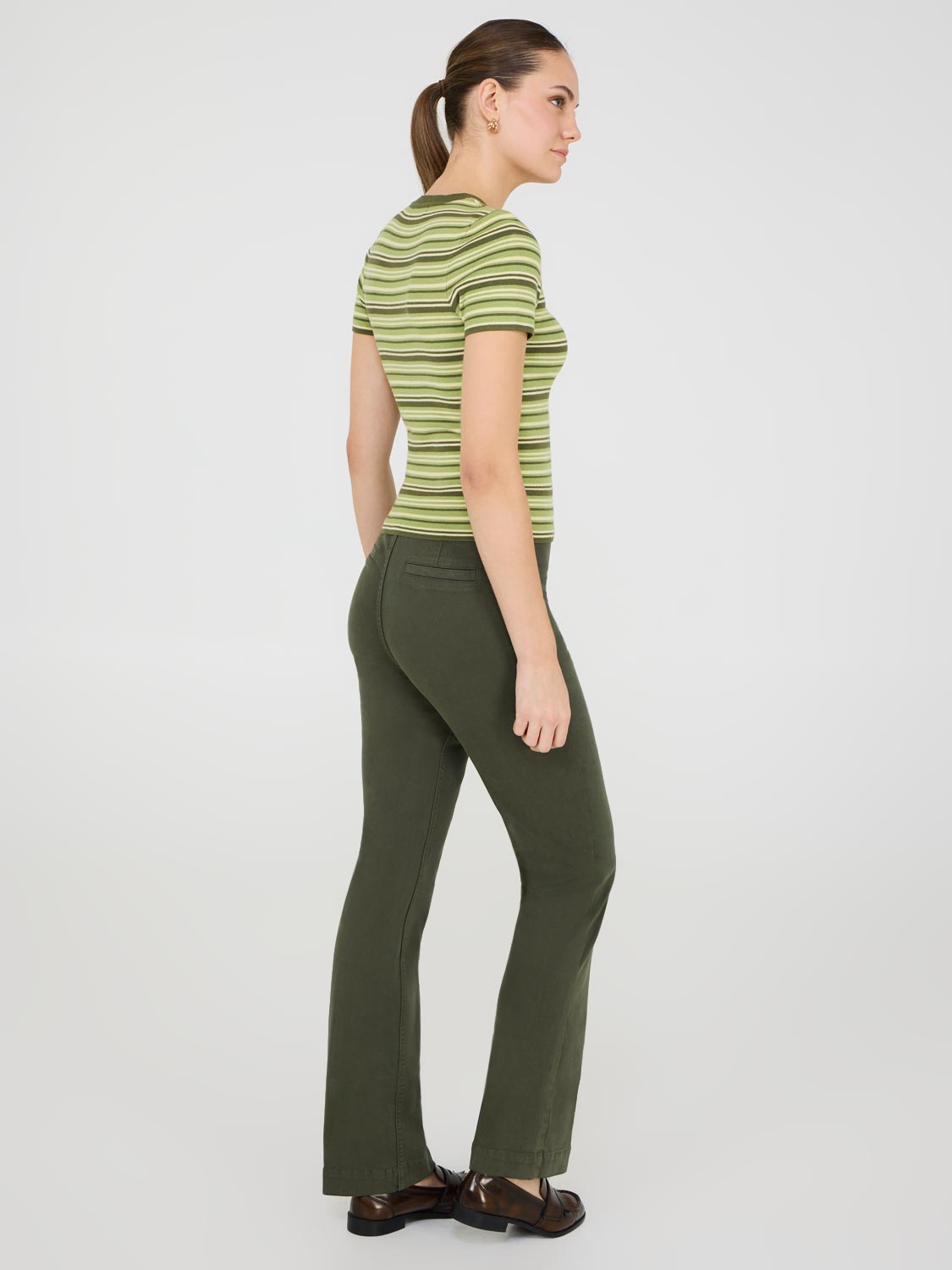 Stylish Striped Short Sleeve Sweater for Women - Summer Casual Knit Top - Perfect for Beach Outings & Weekend Brunch
