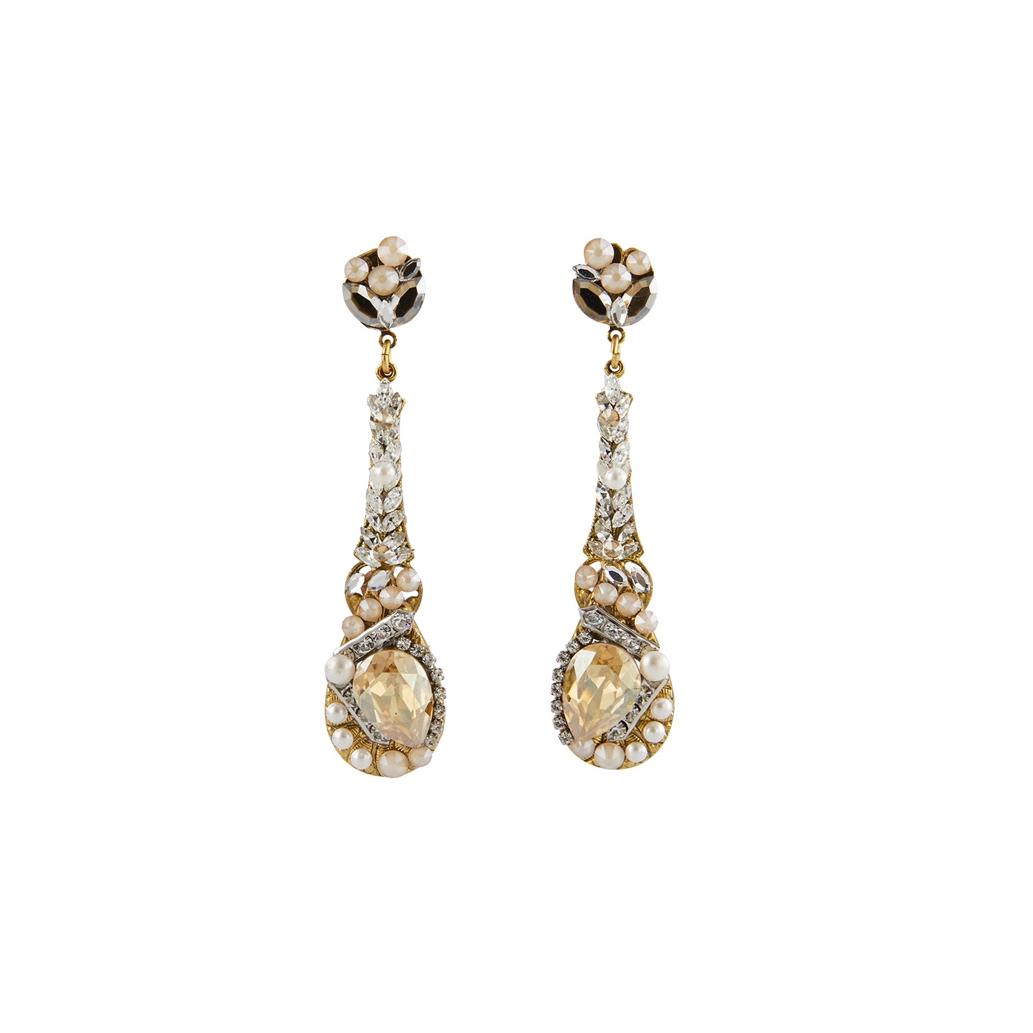 Elegant Meadow Flower Earrings for Women - Dainty Floral Studs for Everyday Wear, Parties & Gifts