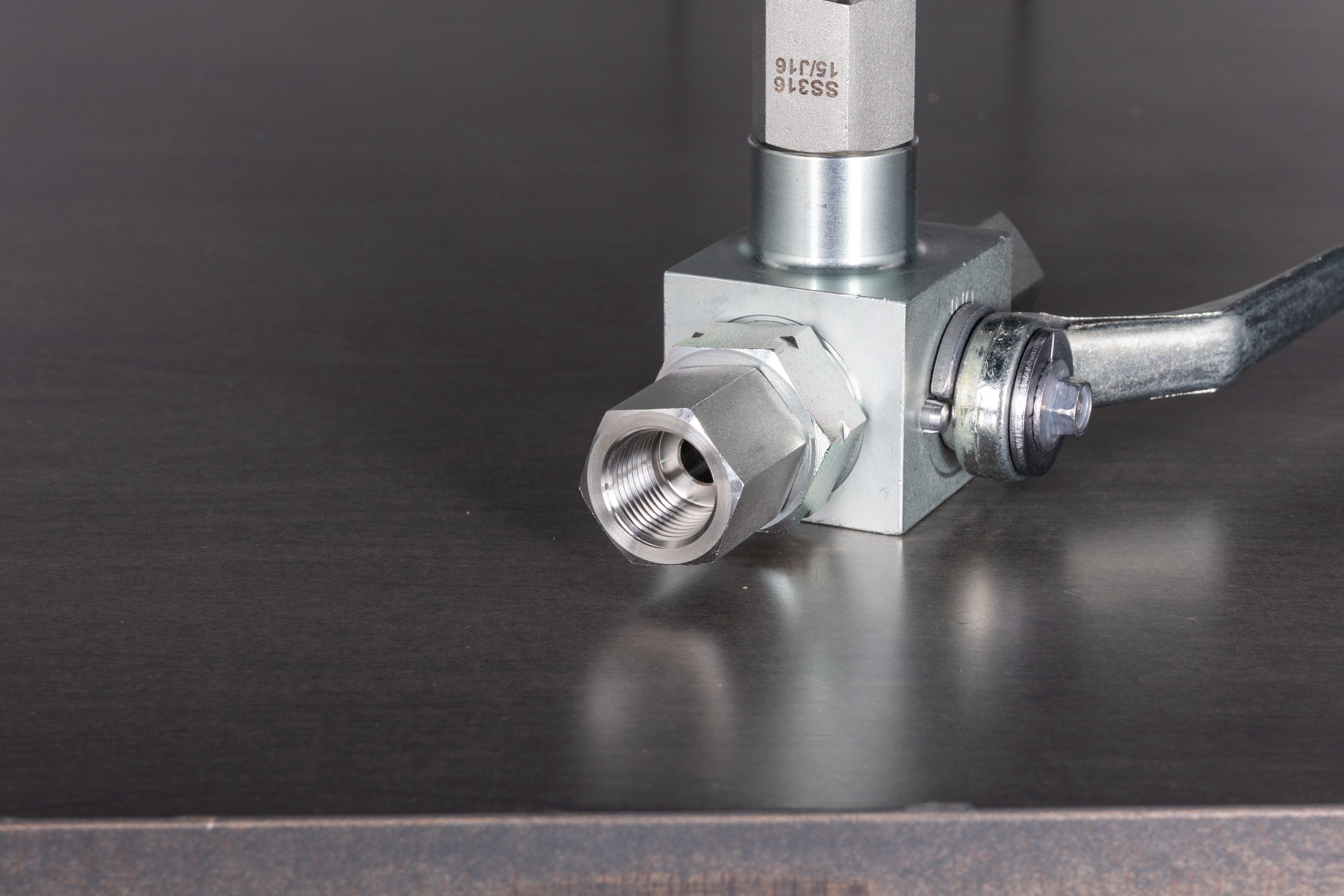 High Pressure 3 Way Valve - Brass Ball Valve for Water, Gas & Oil - Perfect for Plumbing, Irrigation & Industrial Applications