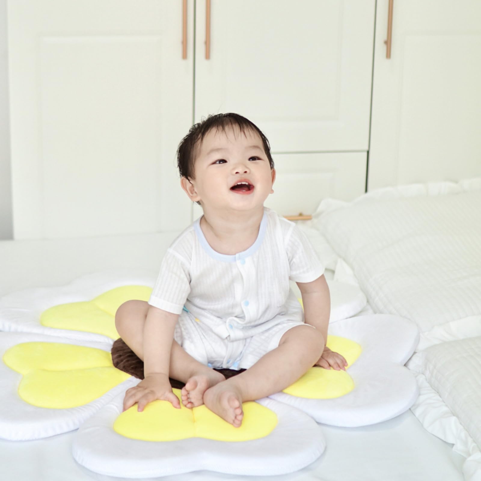 Gentle & Secure Baby Bath Support - Soft Non-Slip Bathtub Pad for Newborns & Infants | Safe Bathing Aid for Sink, Tub or Counter | Perfect Baby Shower Gift for New Parents