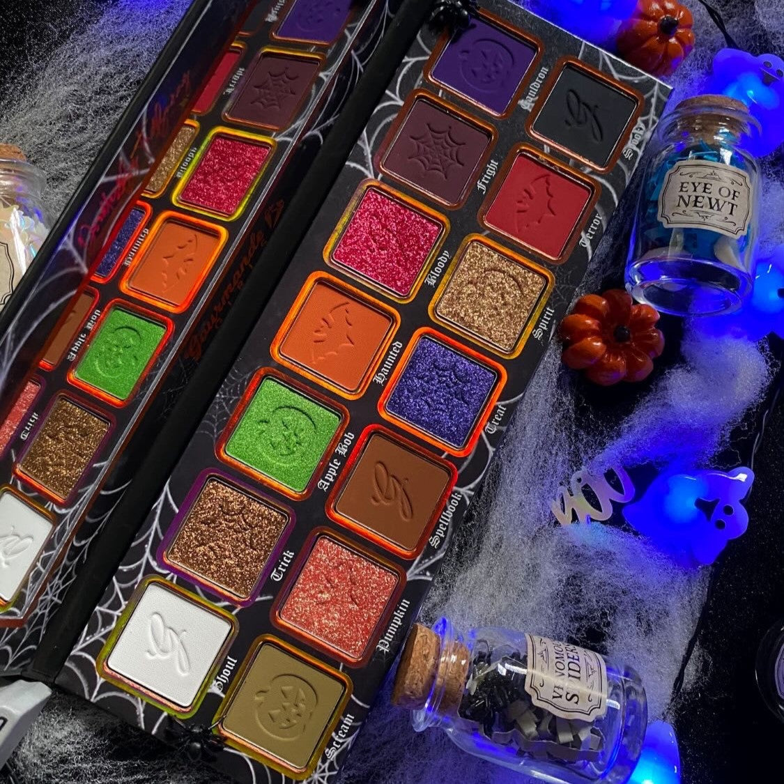Spooked Eyeshadow Palette - Halloween Makeup Set with 12 Highly Pigmented Matte & Shimmer Shades | Perfect for Costume Parties, Night Out, and Special Effects Makeup