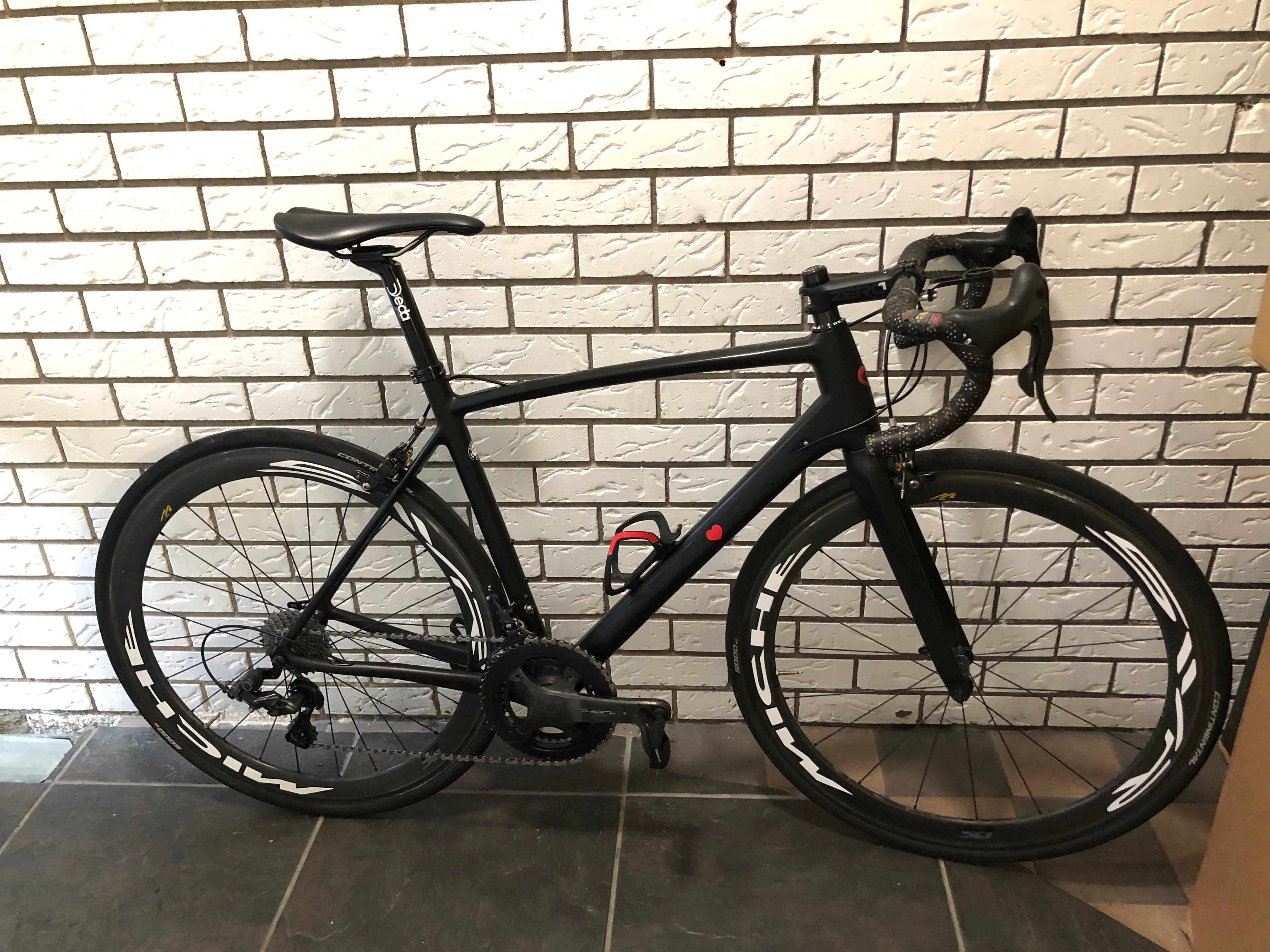 De Rosa Nick Chorus Road Bike - Lightweight Carbon Frame, Shimano 105 Groupset | Perfect for Commuting, Fitness Riding & Competitive Cycling