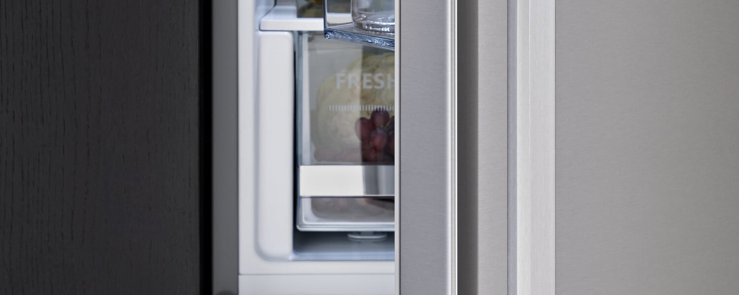 Bertazzoni REF31BMFIX 31 Inch Freestanding Bottom Mount Refrigerator - Stainless Steel | Modern Kitchen Appliance for Home, Restaurant & Office Use