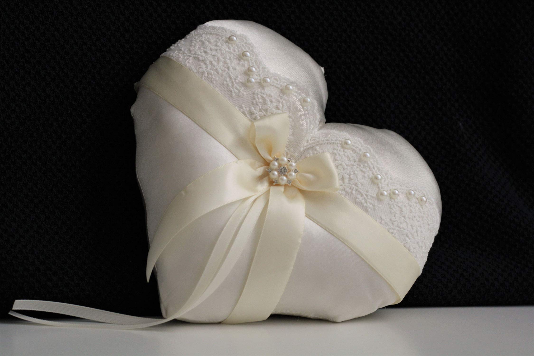 Ivory Ring Bearer Pillow and Flower Girl Basket Set - Heart Ring Pillow with Lace Wedding Basket & Pearl Handle - Perfect for Wedding Ceremonies, Bridal Showers, and Romantic Proposals