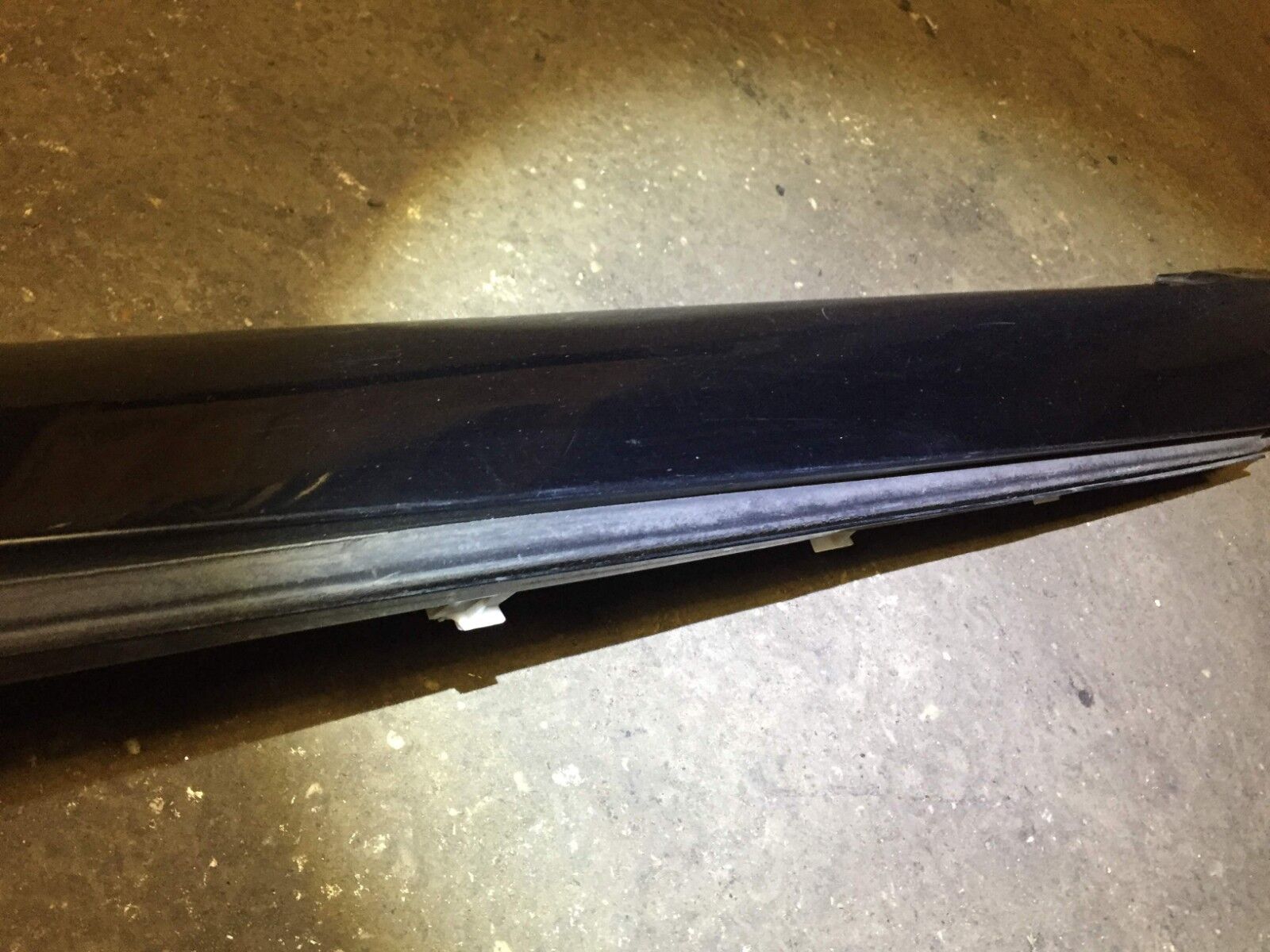 Mercedes C320 Left Driver Side Rocker Panel Skirt Molding OEM Replacement Part - Perfect for Car Body Repair & Customization