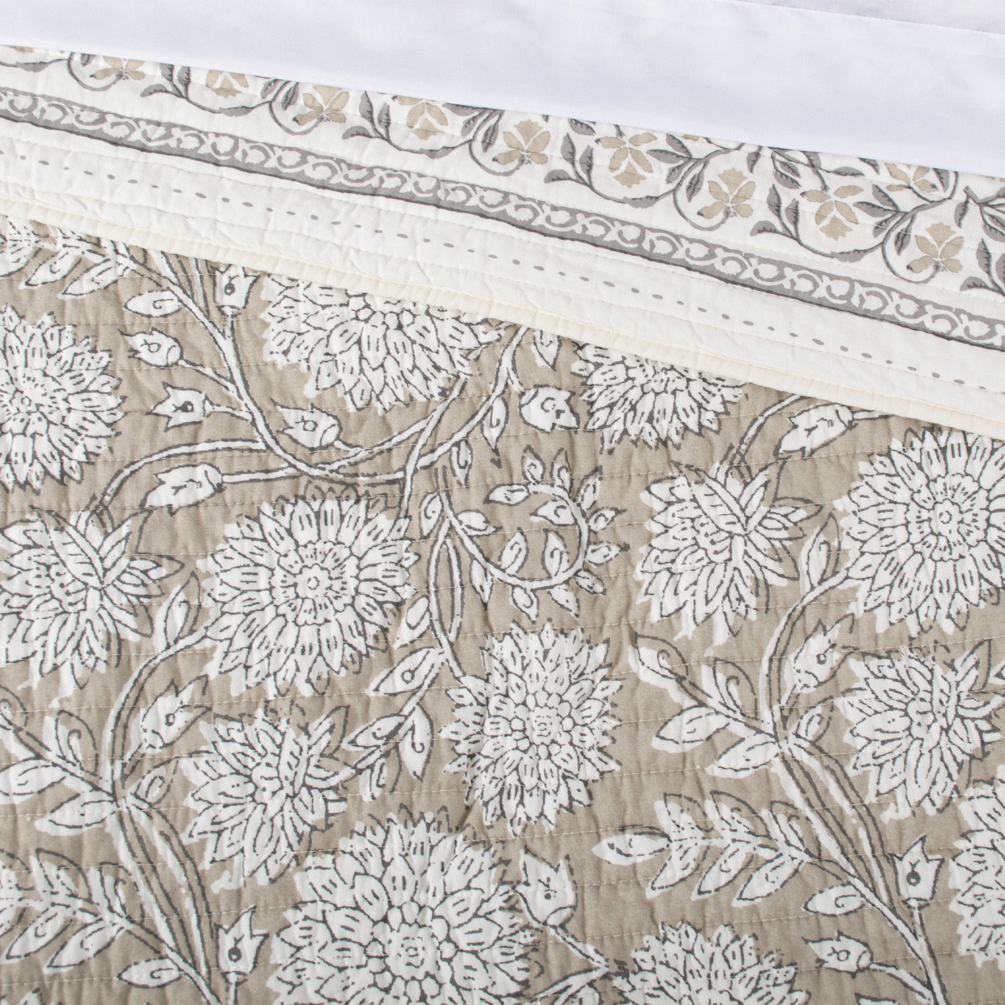Adare Blue Quilt Set Queen Size - Soft Luxury Bedding Set with Matching Pillowcases - Perfect for Master Bedroom, Guest Room & Cozy Home Decor
