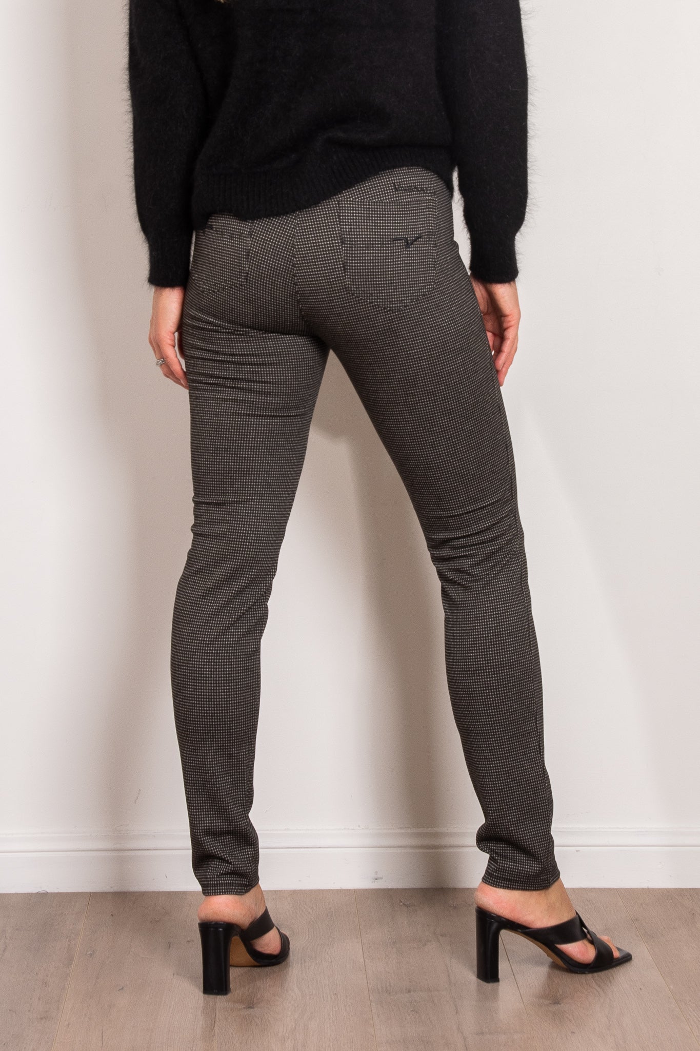 Vassalli Slim Leg Pants for Women - High Waist Stretch Skinny Jeans - Comfortable & Stylish for Work, Casual & Night Out