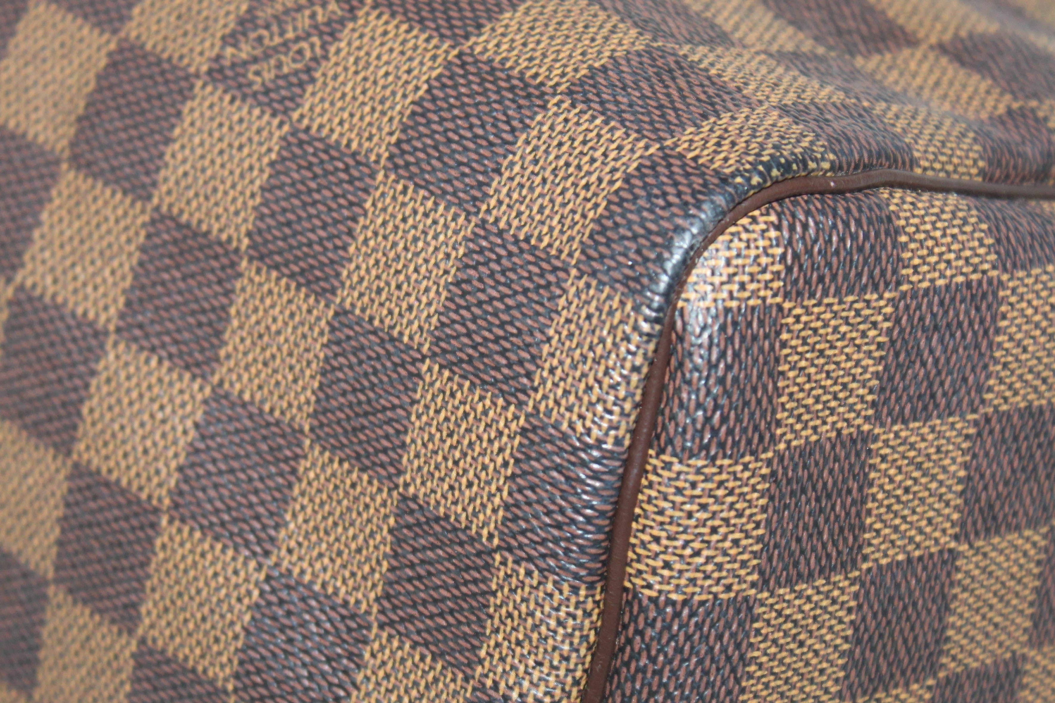 Authentic Louis Vuitton Damier Ebene Speedy 30 Crossbody Handbag for Women | Luxury Designer Shoulder Bag | Perfect for Work, Travel & Everyday Use