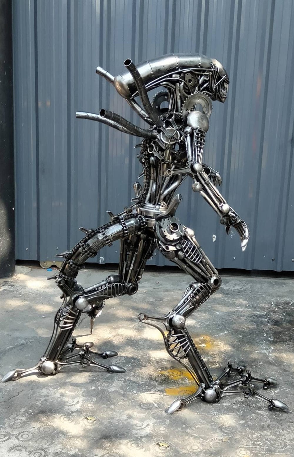 55 Unique Alien-Inspired Recycled Metal Wall Art Sculpture - Eco-Friendly Home & Office Décor for Sci-Fi Fans