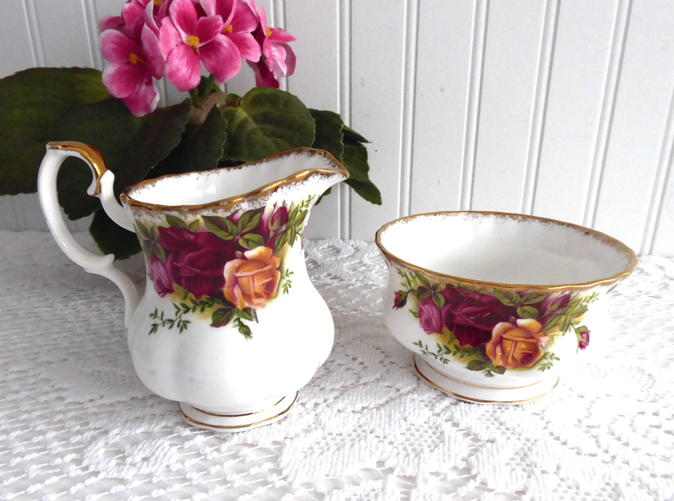 Royal Albert Old Country Roses Cream and Sugar Set (1962-1974 England) - Vintage Tea Set for Afternoon Tea & English Cottage Decor