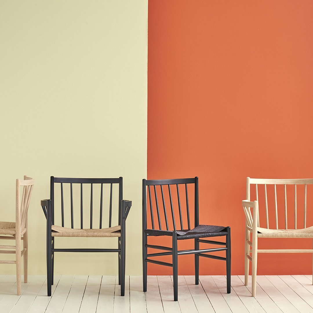 J82 Lounge Chair - Modern Comfortable Recliner for Living Room, Bedroom & Office - Perfect for Relaxing, Reading & Napping