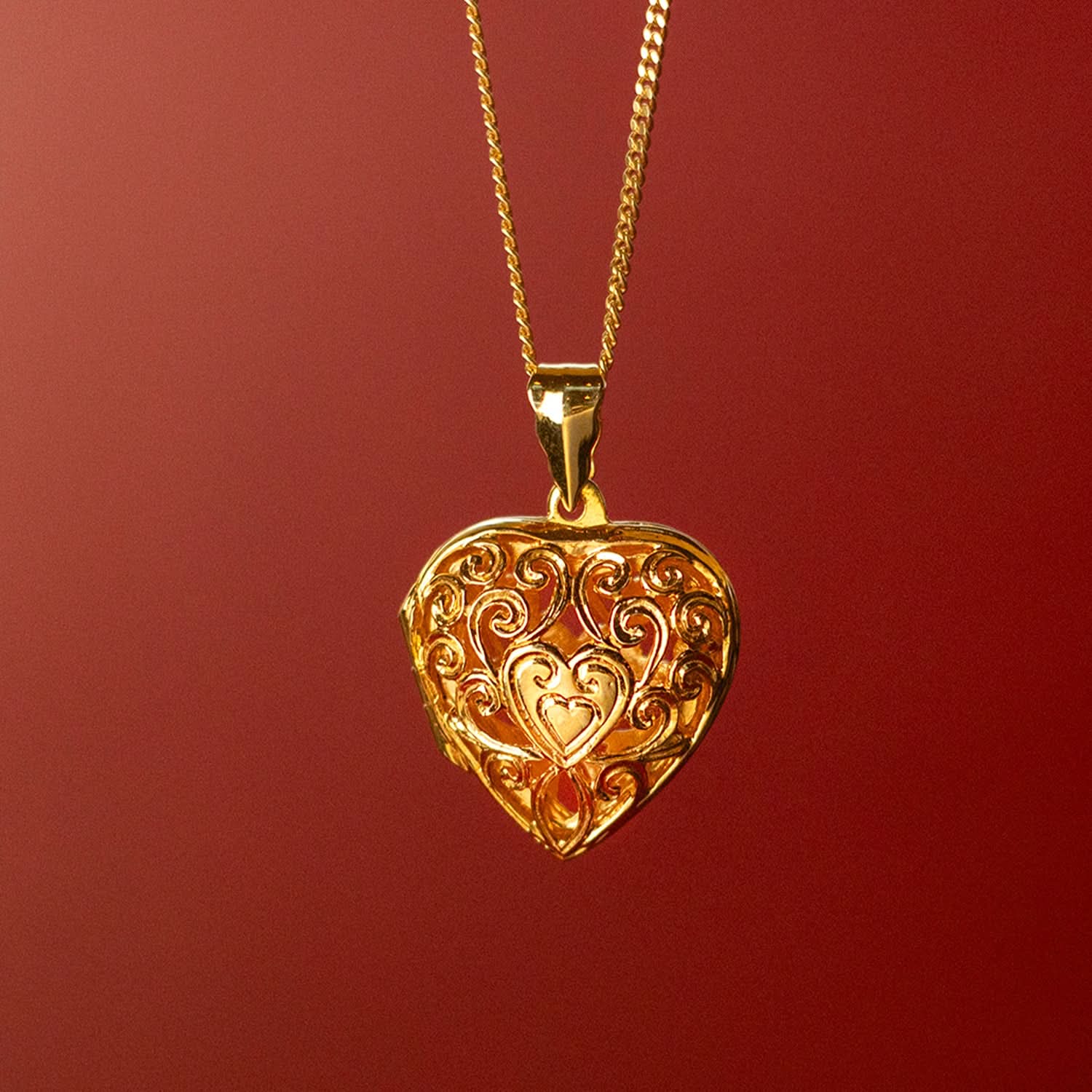 Elegant Gold Heart Locket Necklace for Women - Perfect Gift for Valentine's Day, Anniversary & Special Occasions
