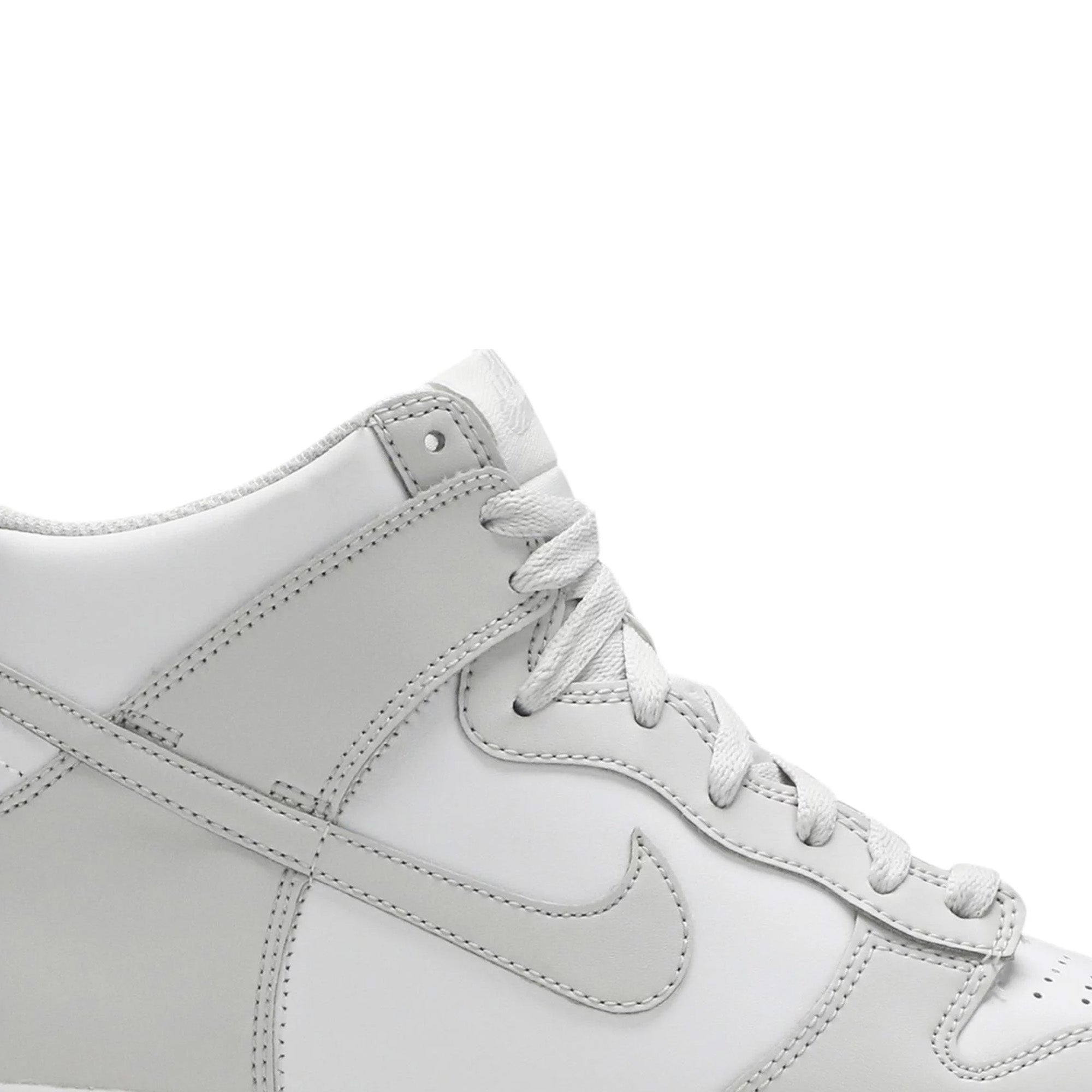 Nike Dunk High 'Vast Grey' GS Sneakers - Women's Retro Basketball Shoes for Casual Wear & Street Style Fashion