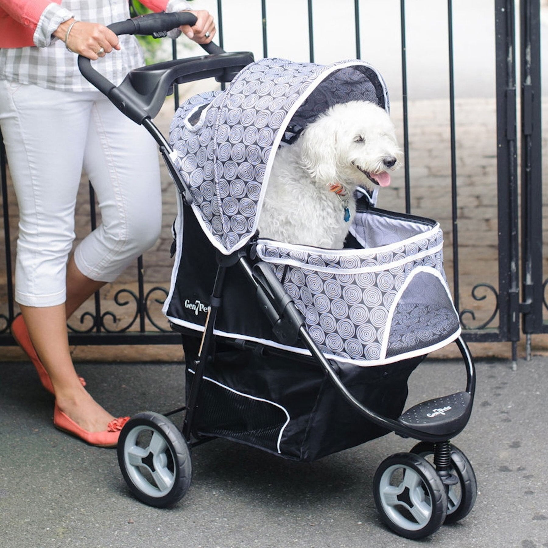 Gen7Pets Black Onyx Promenade Pet Stroller - Lightweight & Foldable Dog Cat Stroller for Small to Medium Pets - Perfect for Travel, Walks, and Vet Visits