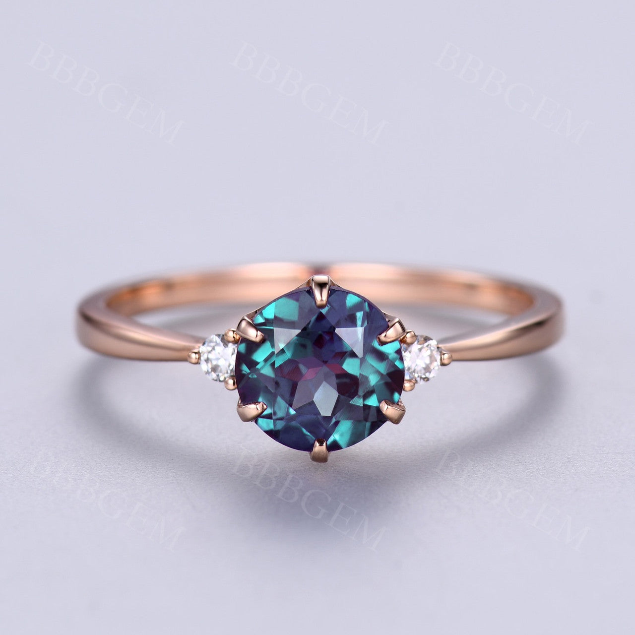 Vintage 7mm Round Alexandrite & Moissanite Three Stone Engagement Ring - 6 Prong Setting for Weddings, Anniversaries & Special Occasions