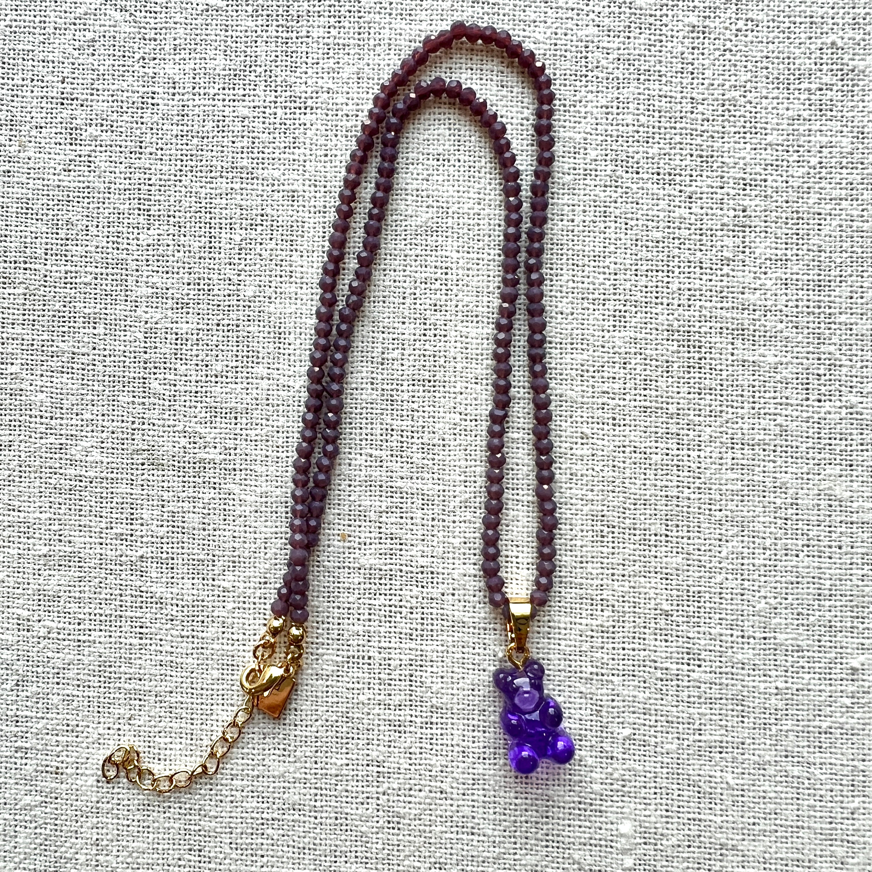 Handmade Beaded Bear Pendant Necklace for Women - Cute Animal Jewelry Gift for Her - Perfect for Casual Wear, Date Nights & Gifts