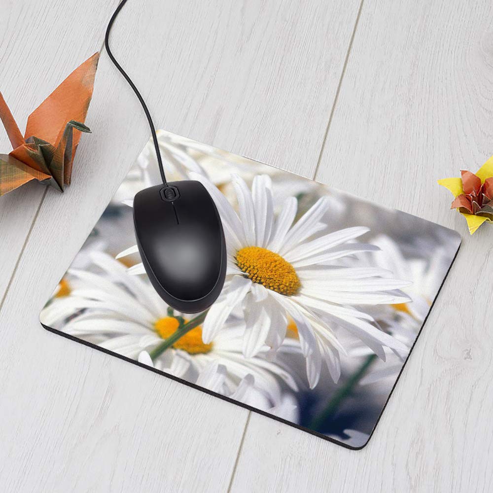 Daisy Flower Gaming Mouse Pad - Non-Slip Rubber Base, 9.5 x 7.9 Inch White Computer Mouse Mat for PC, Laptop & Office Desk - Perfect for Gaming, Work & Home Office Setup