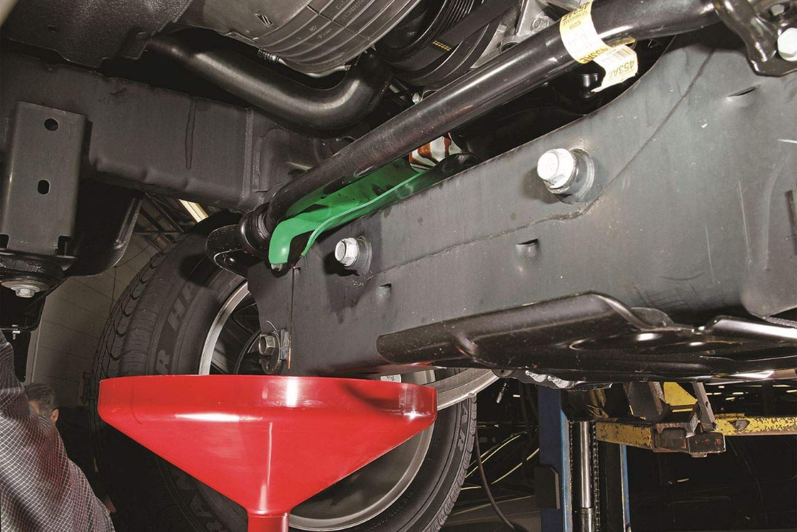 Flexible Automotive Funnel - Durable Oil Change & Drain Funnel for Cars, Trucks, Motorcycles | Perfect for DIY Oil Changes, Fluid Transfers & Maintenance