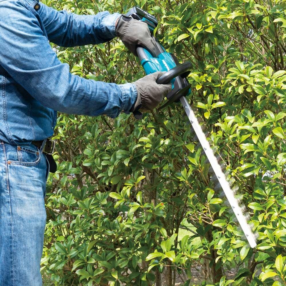 Makita DUH606Z 18V LXT Brushless Cordless 24-Inch Hedge Trimmer - XPT Technology (Tool Only) for Professional Landscaping & Garden Maintenance